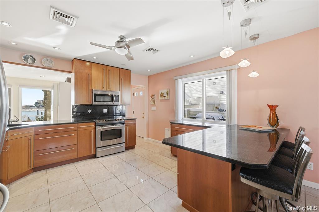 #20 photo, 3094 Riverside Drive, Wantagh , NY 11793