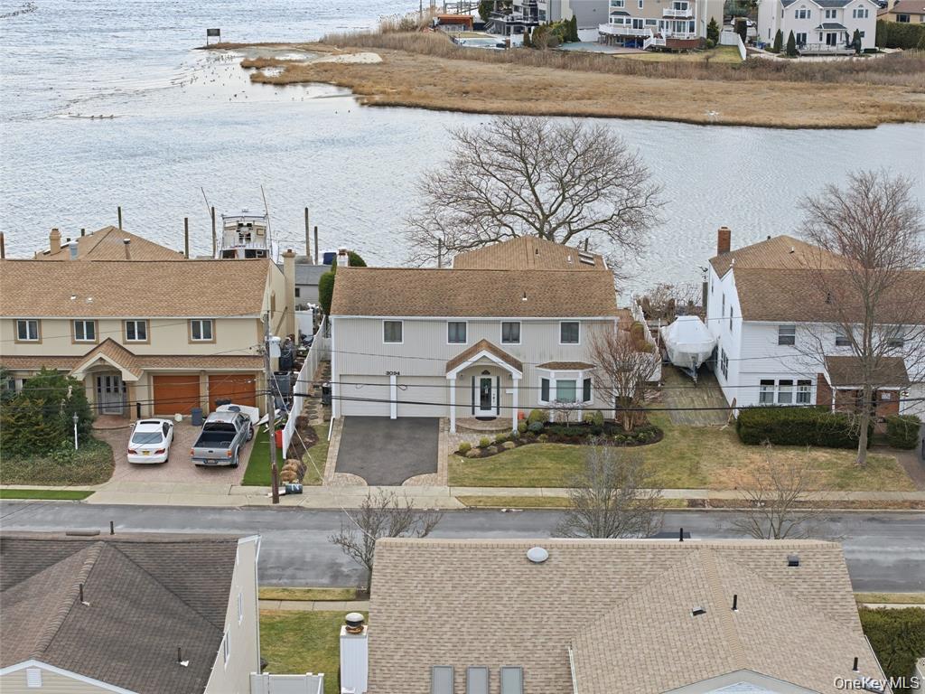 #6 photo, 3094 Riverside Drive, Wantagh , NY 11793