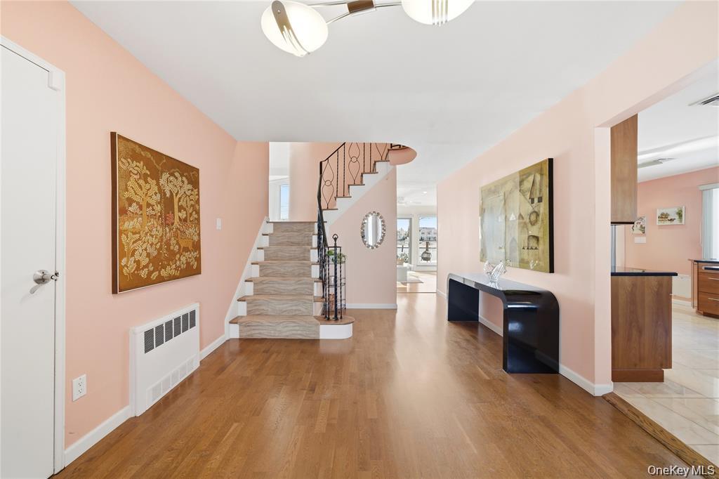 #9 photo, 3094 Riverside Drive, Wantagh , NY 11793