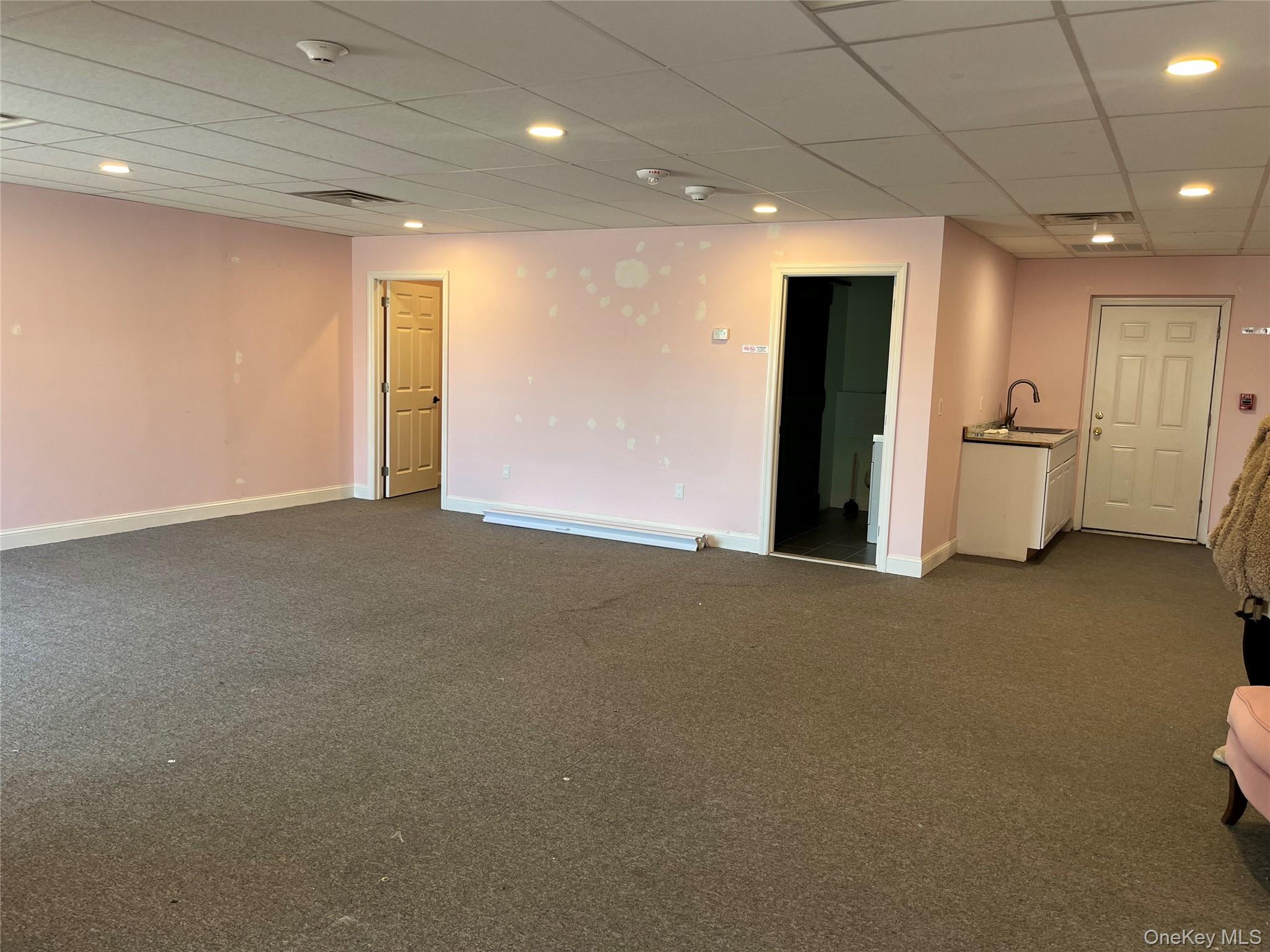 #2 photo, 62 Broadway, सफ़ोक काउंटी Rocky Point , NY 11778