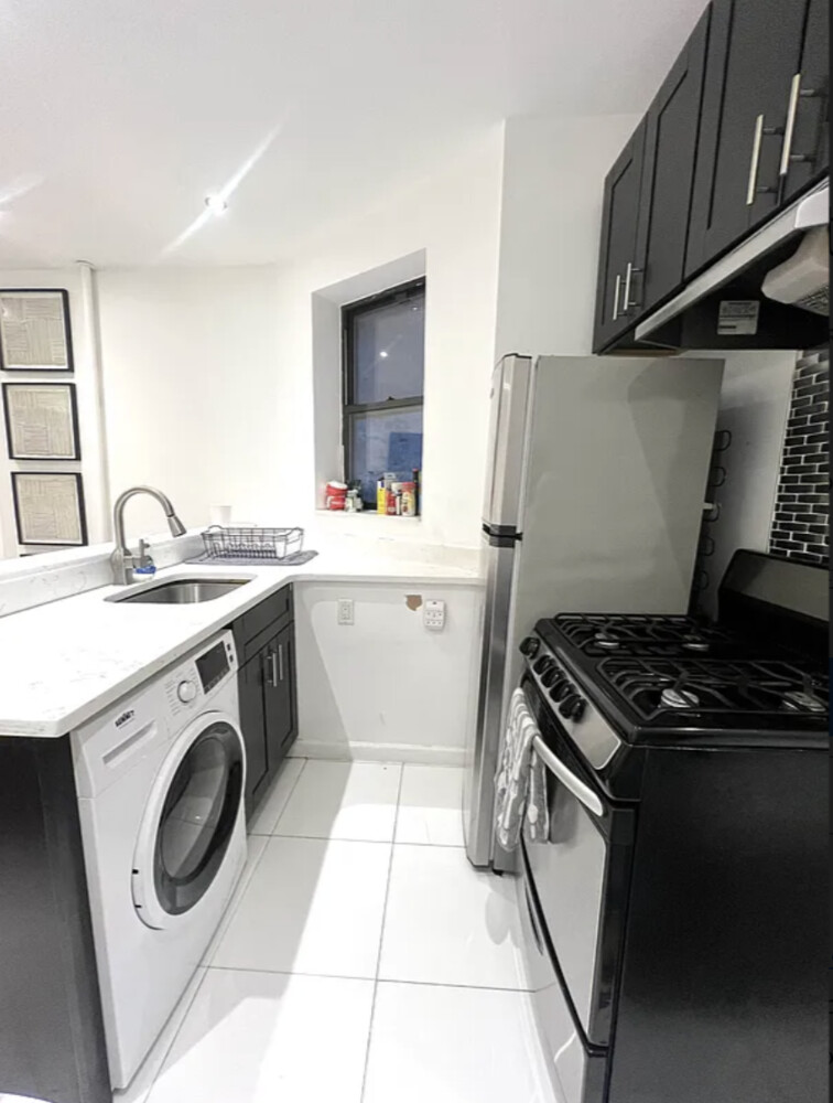 #3 photo, 21 W 106TH Street, Manhattan Valley , NY 10025