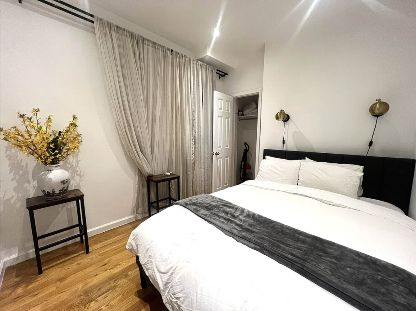 #4 photo, 21 W 106TH Street, Manhattan Valley , NY 10025