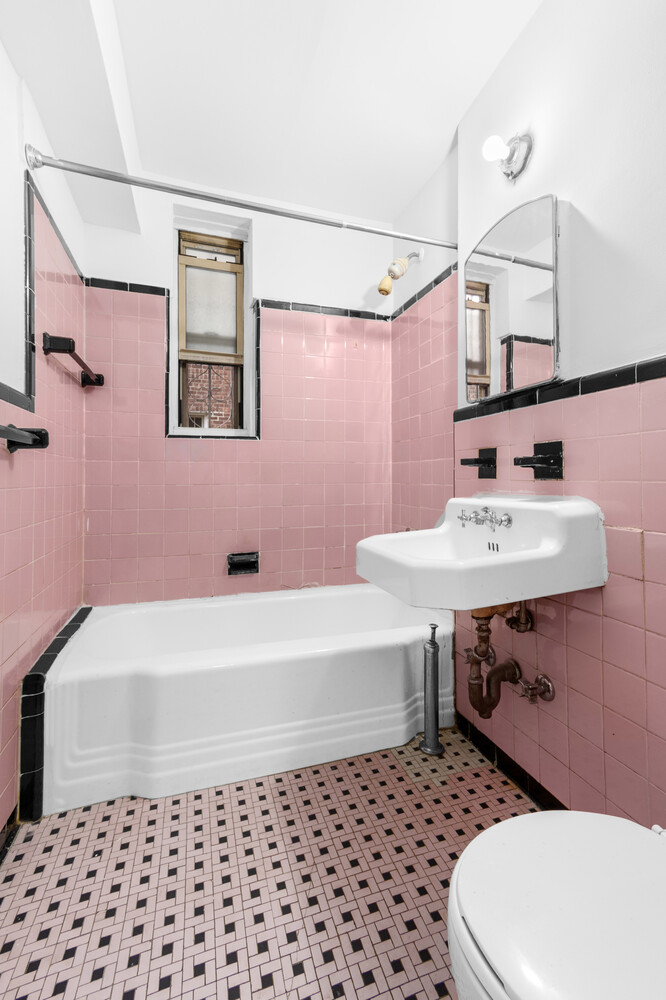 #5 photo, 243 MCDONALD Avenue, Windsor Terrace , NY 11218