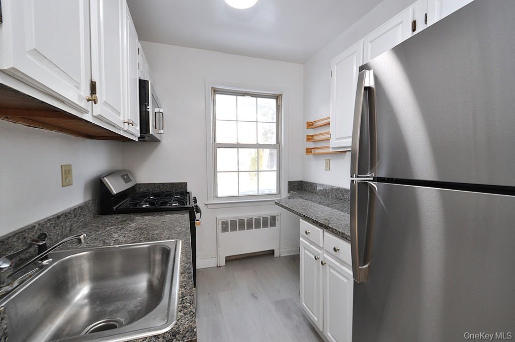 #13 photo, 23 Fieldstone Road, Hartsdale , NY 10530