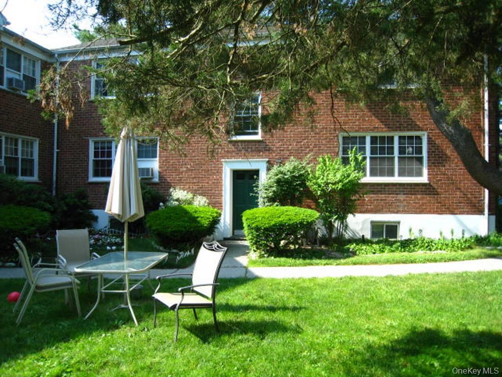 #3 photo, 23 Fieldstone Road, Hartsdale , NY 10530