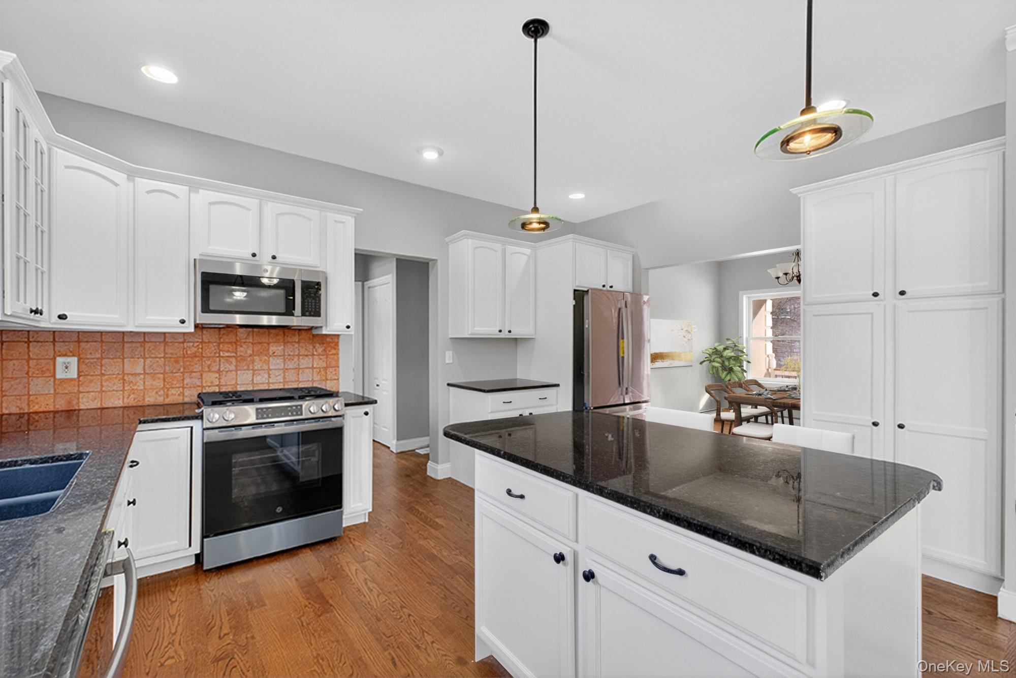 #14 photo, 27 King Drive, Poughkeepsie , NY 12603