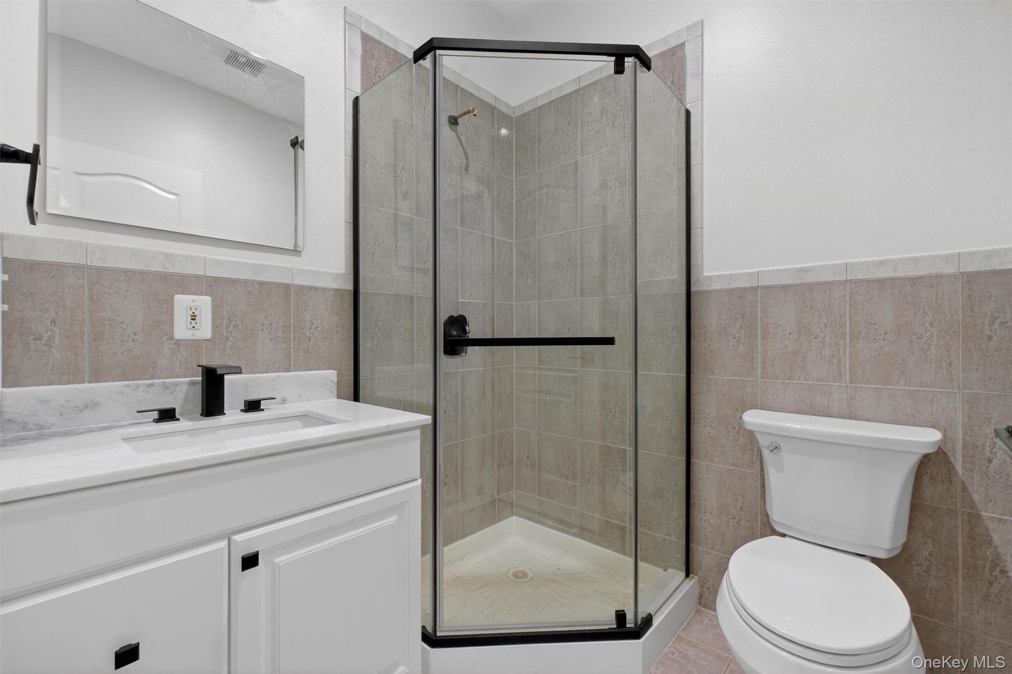 #20 photo, 27 King Drive, Poughkeepsie , NY 12603