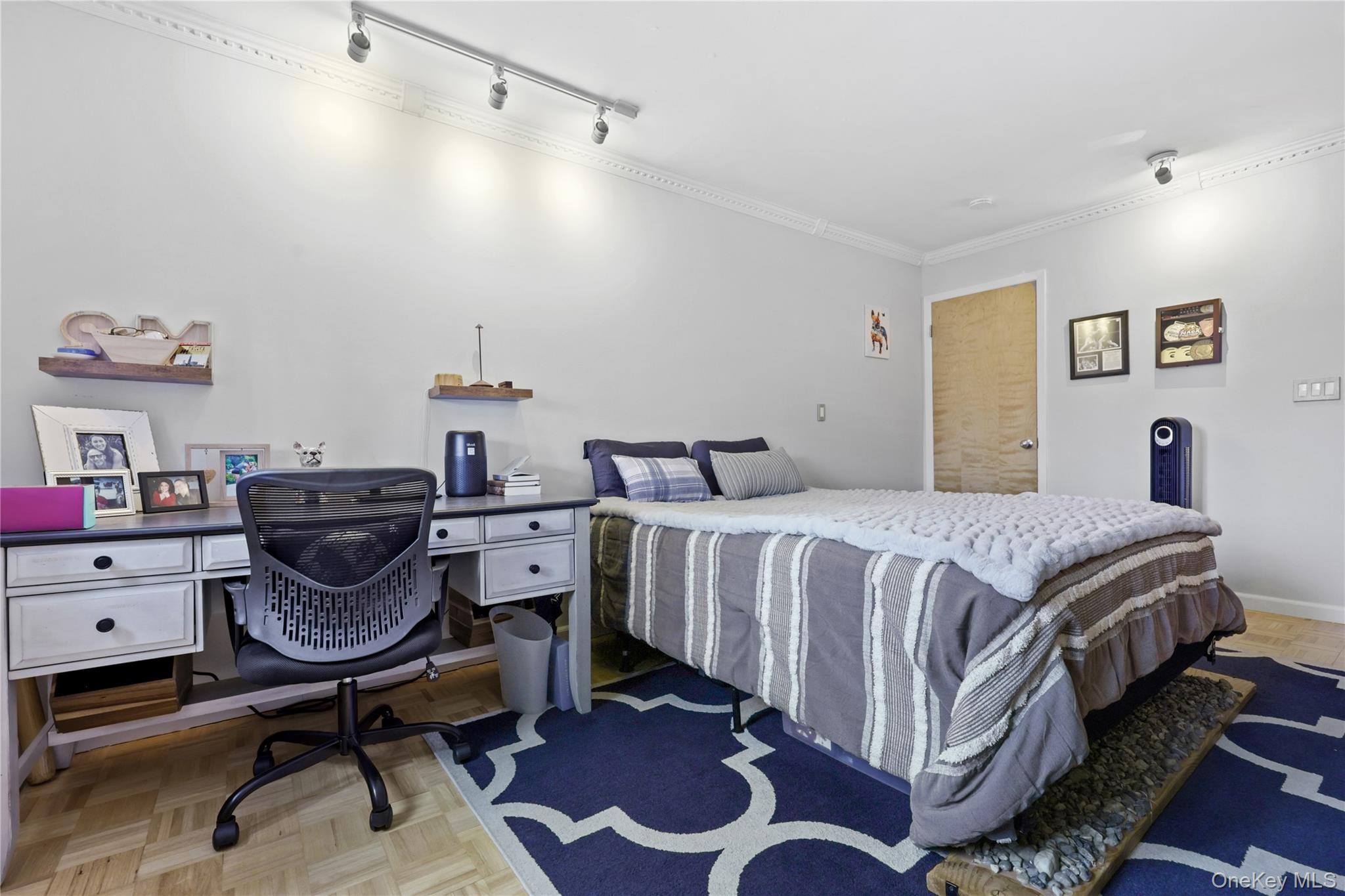 #3 photo, 330 Central Avenue, Scarsdale , NY 10583