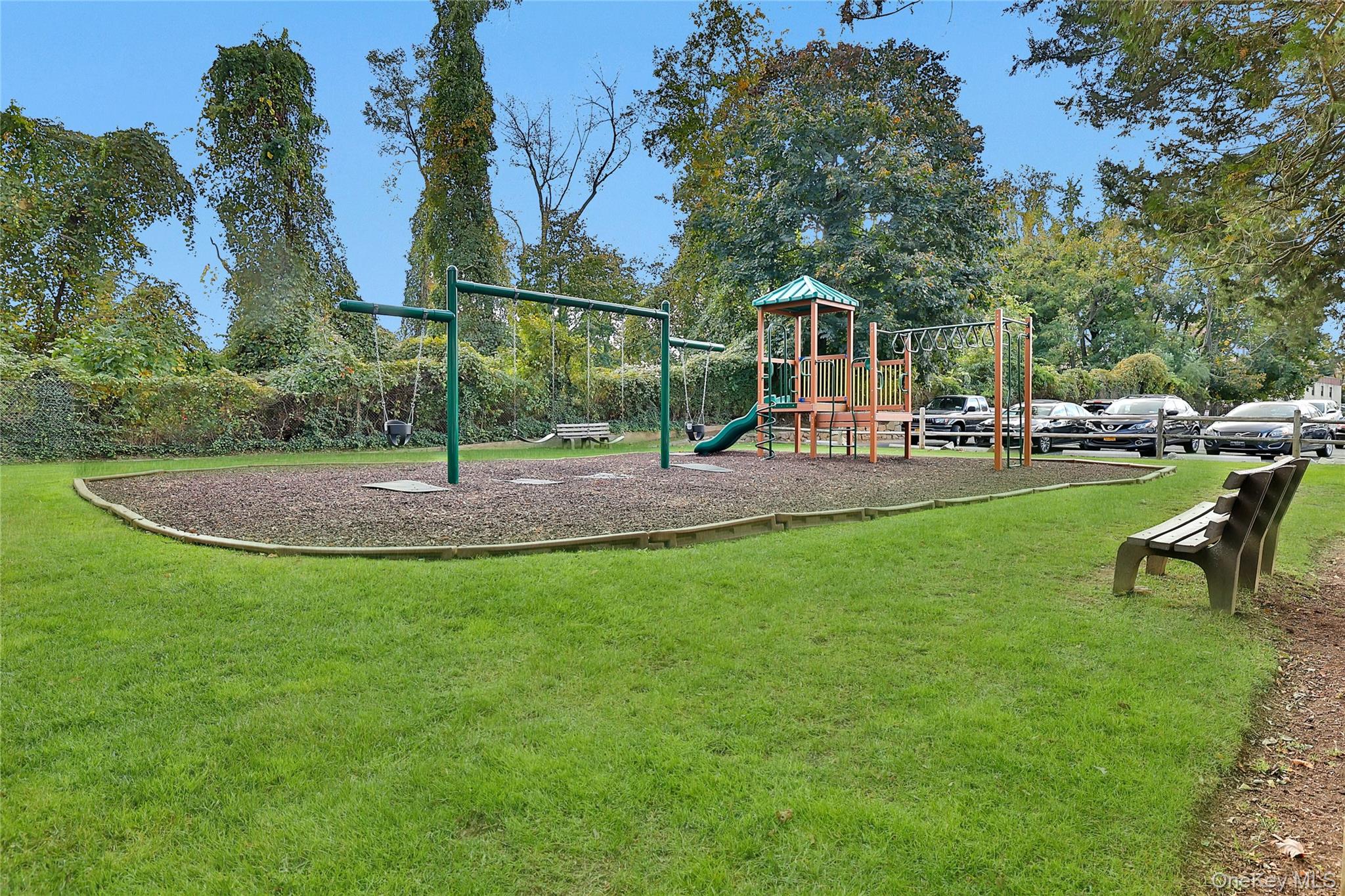 #17 photo, 1273 North Avenue, New Rochelle , NY 10804