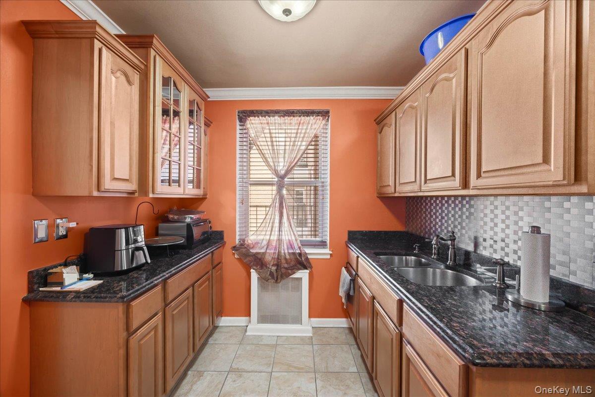 #2 photo, 440 Warburton Avenue, 紐約州 Yonkers , NY 10701