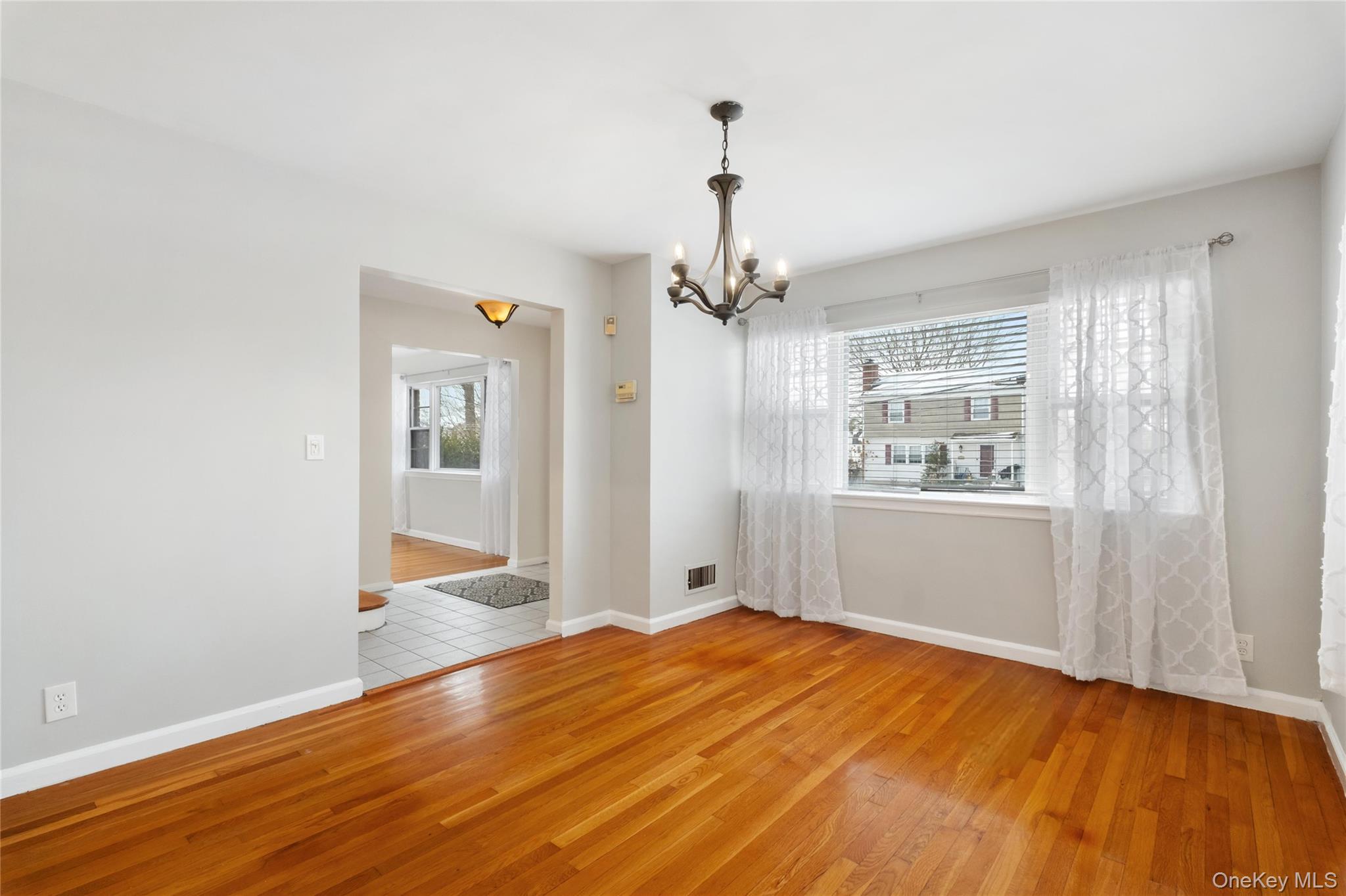 #12 photo, 48 Madison Road, Scarsdale , NY 10583