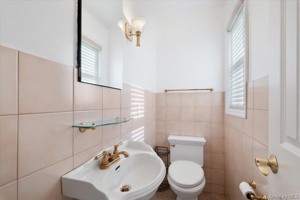 #14 photo, 48 Madison Road, Scarsdale , NY 10583