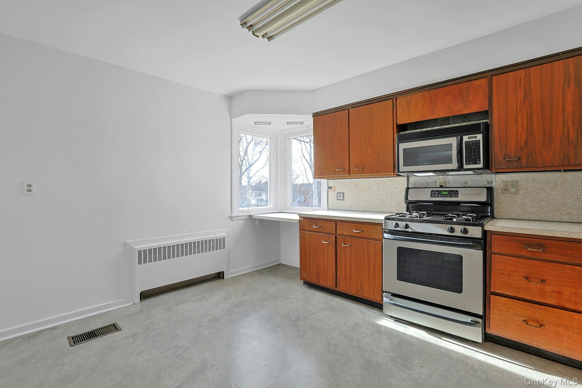 #13 photo, 12 Cross Hill Road, 纽约州 Eastchester , NY 10709