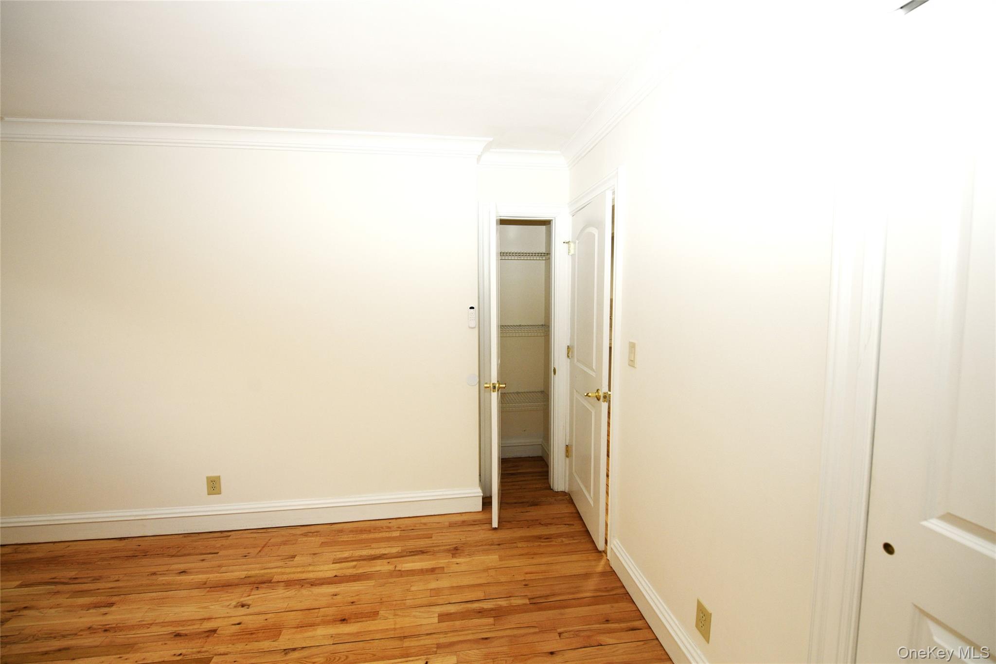 #13 photo, 590 Bedford, Pleasantville , NY 10570