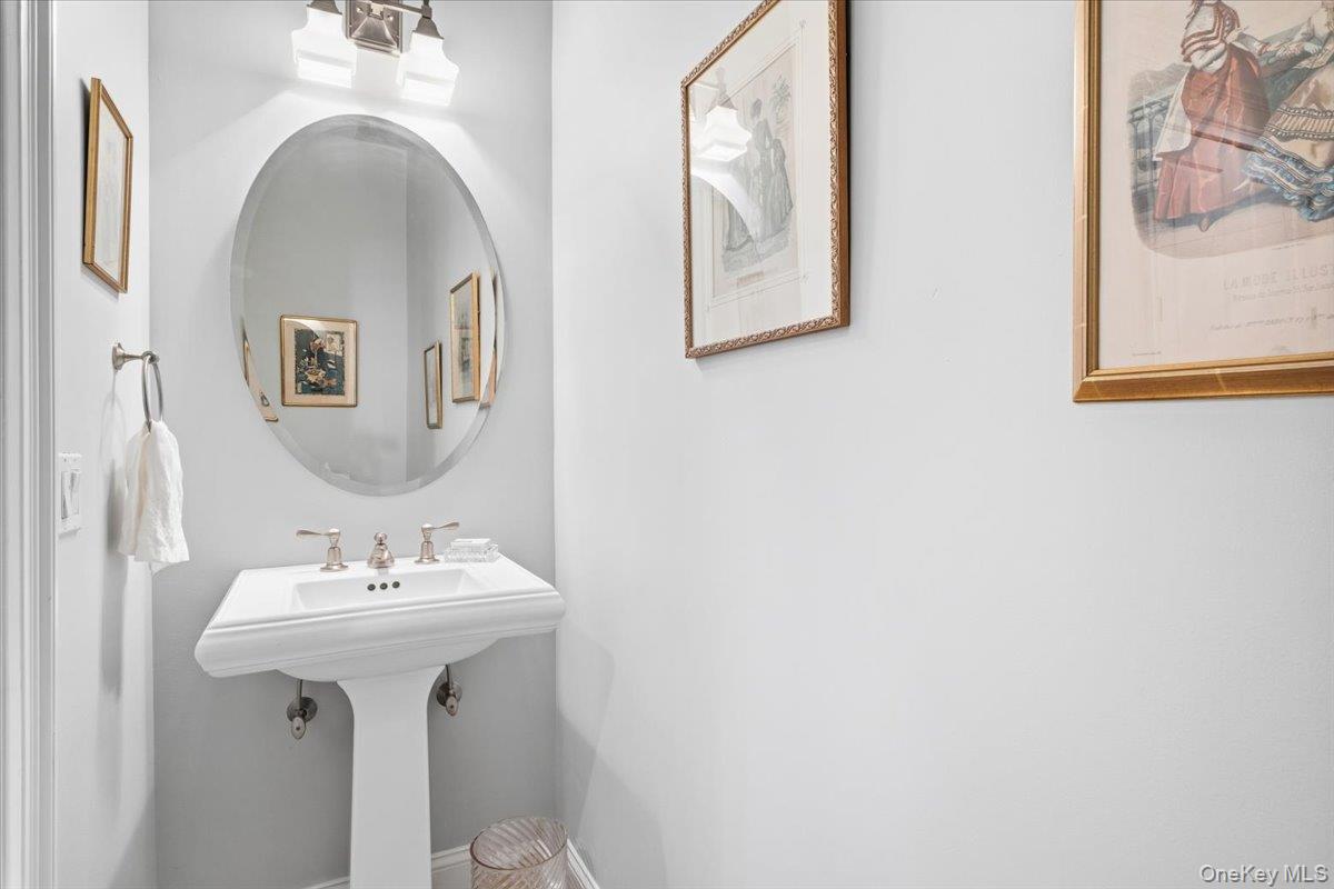 #4 photo, 1 Christie Place, Scarsdale , NY 10583