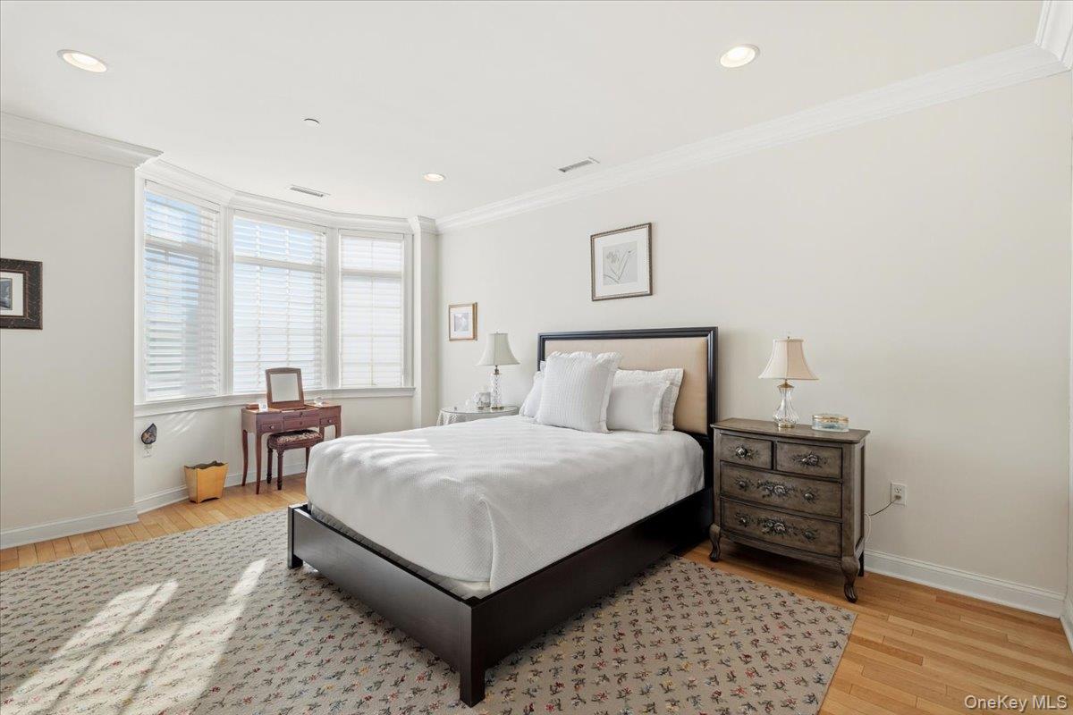 #5 photo, 1 Christie Place, Scarsdale , NY 10583