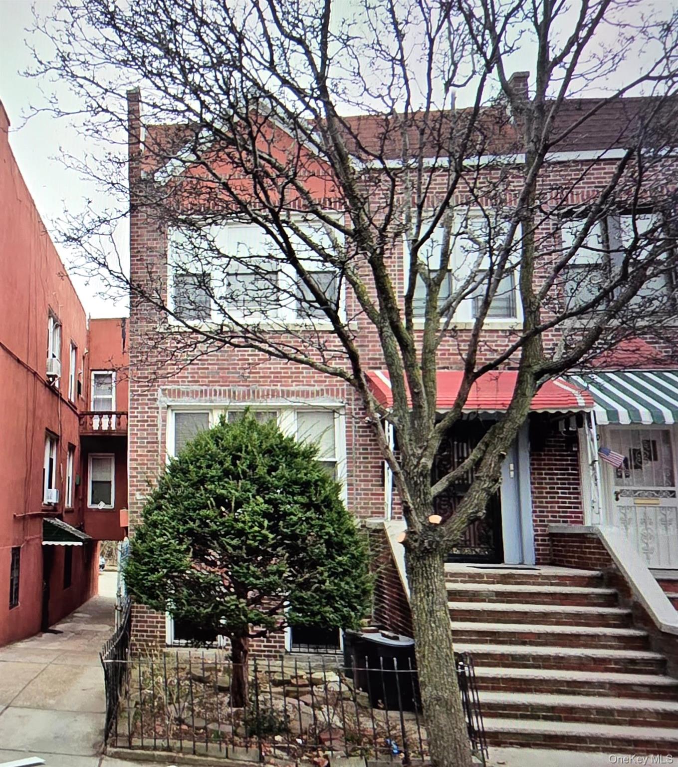 #1 photo, 1972 Ellis Avenue, Bronx , NY 10472