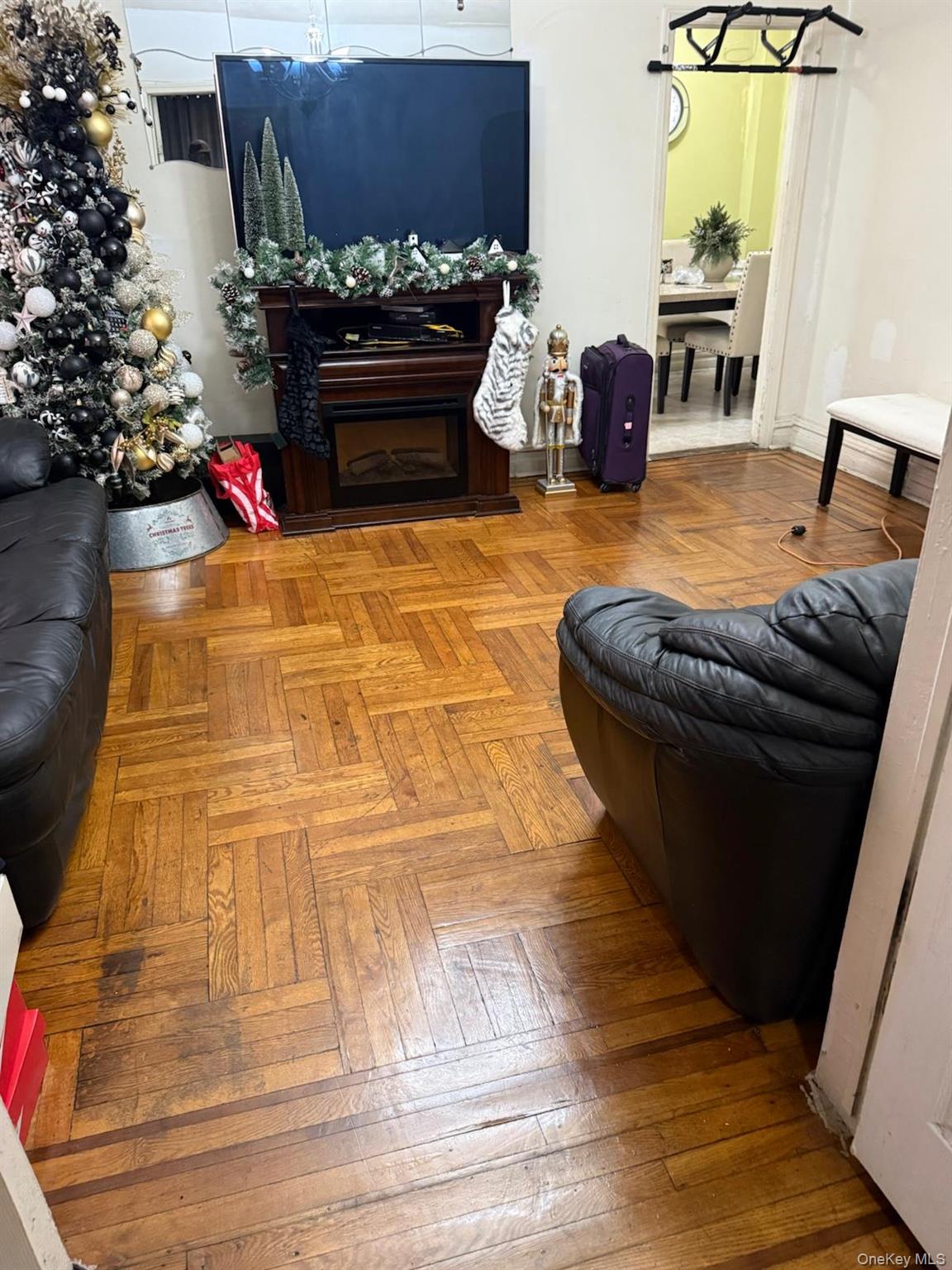 #20 photo, 1972 Ellis Avenue, Bronx , NY 10472