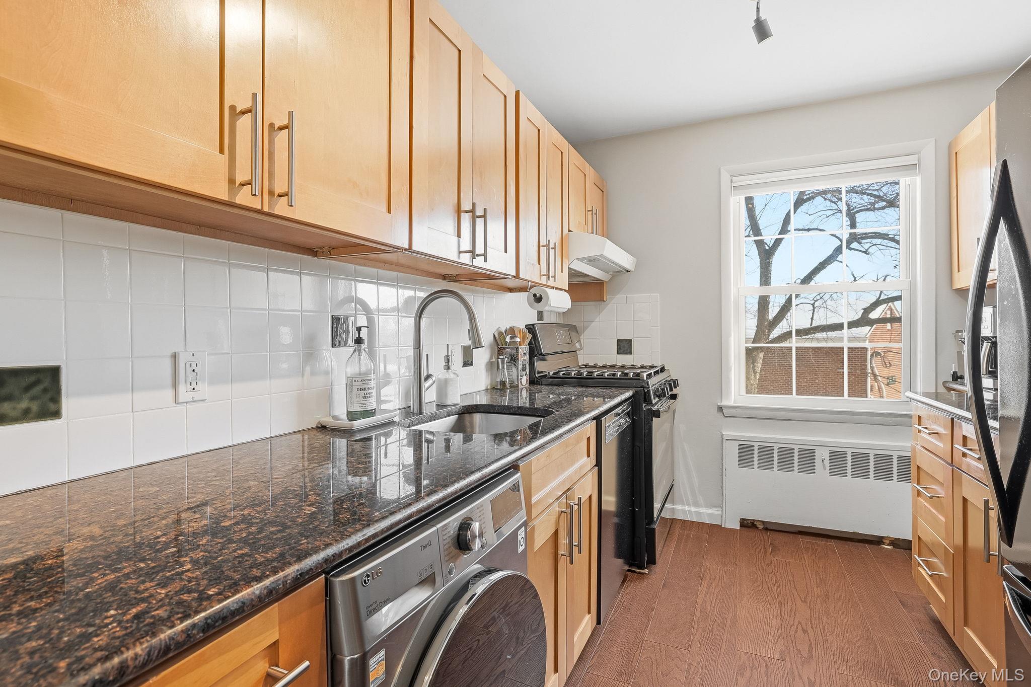 #8 photo, 33 Fieldstone Drive, Hartsdale , NY 10530