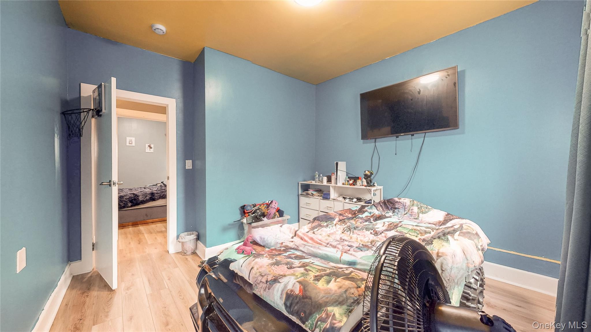 #11 photo, 82 Moquette Row, Yonkers , NY 10703