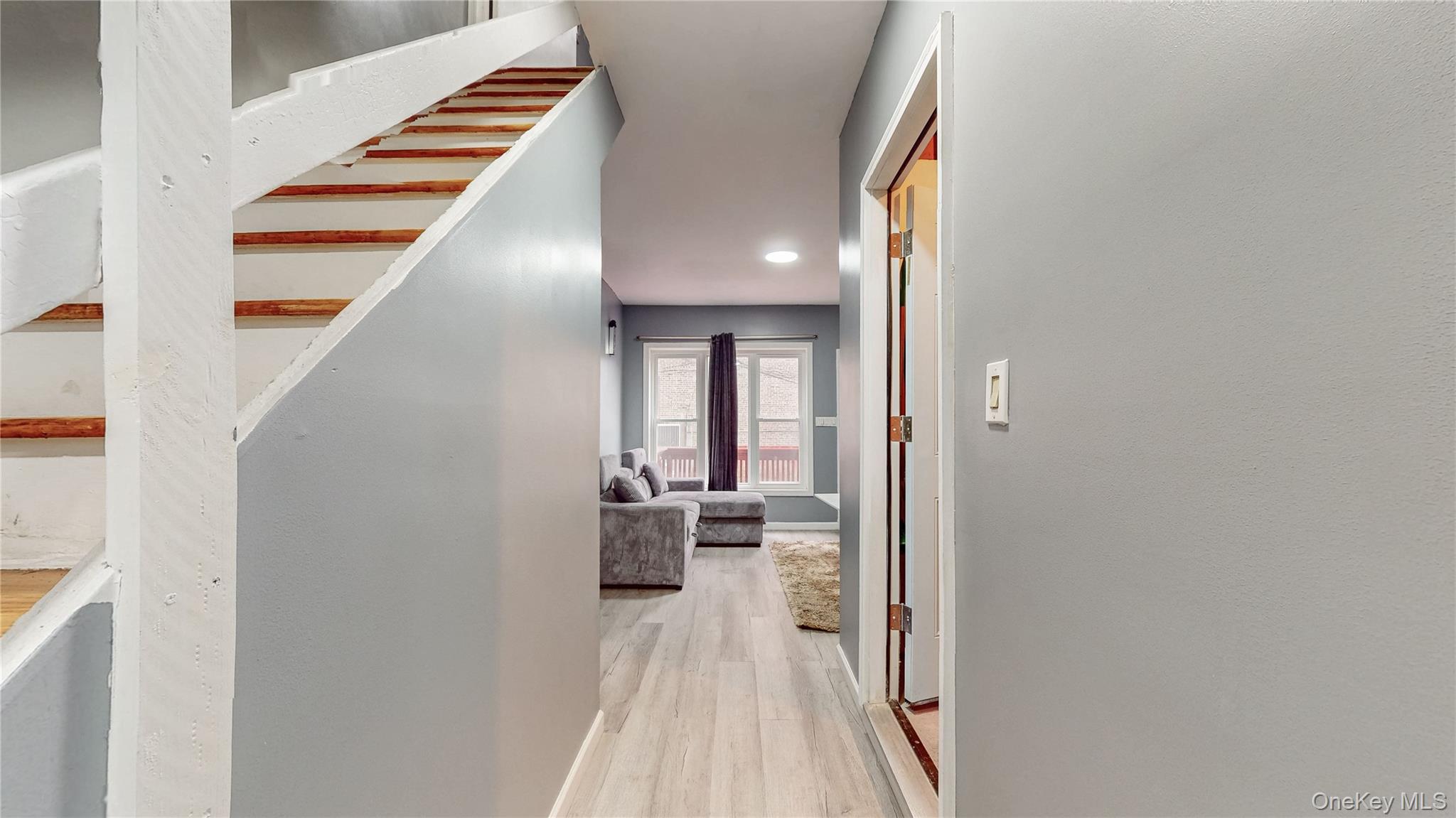 #17 photo, 82 Moquette Row, Yonkers , NY 10703