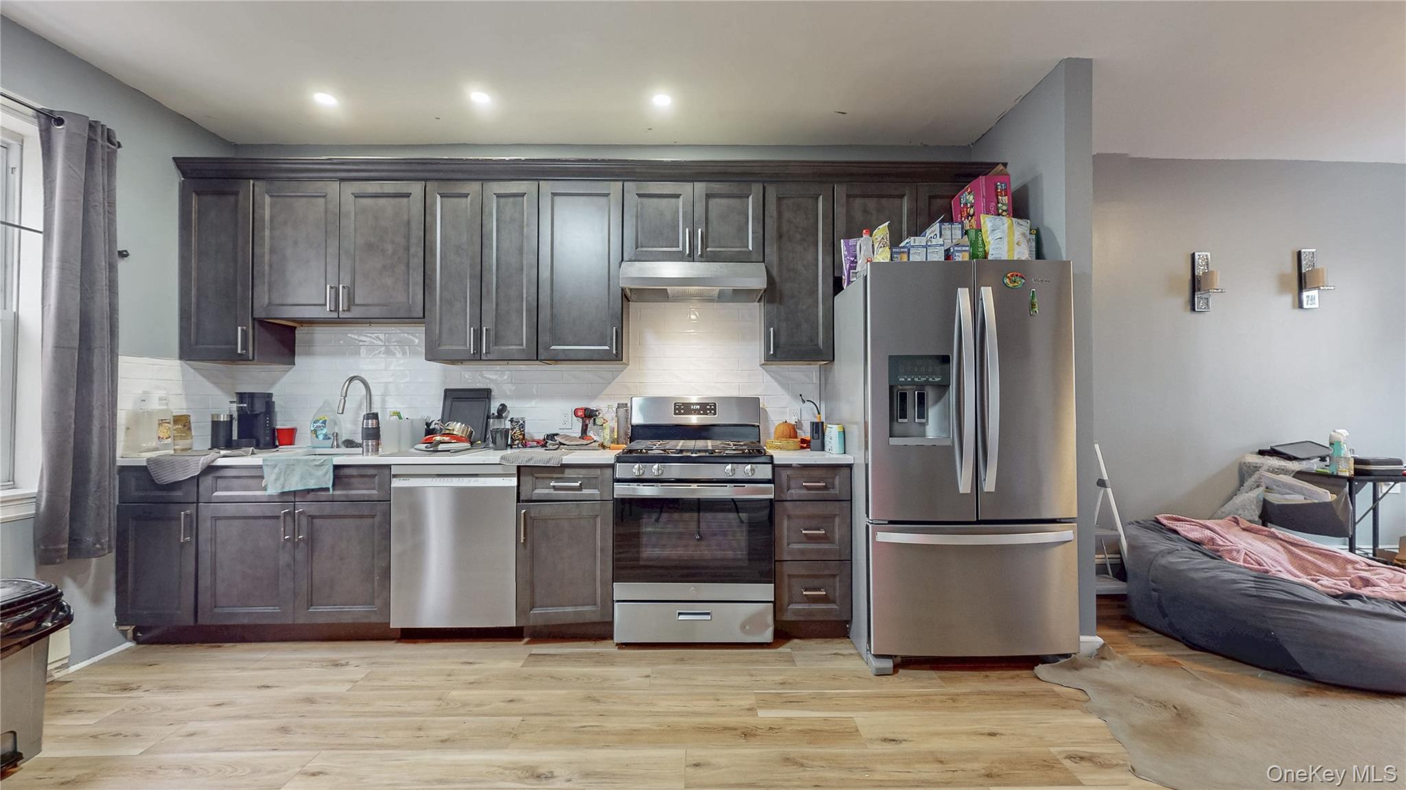 #2 photo, 82 Moquette Row, Yonkers , NY 10703