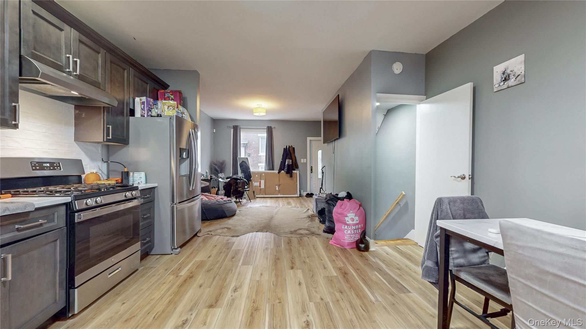 #4 photo, 82 Moquette Row, Yonkers , NY 10703