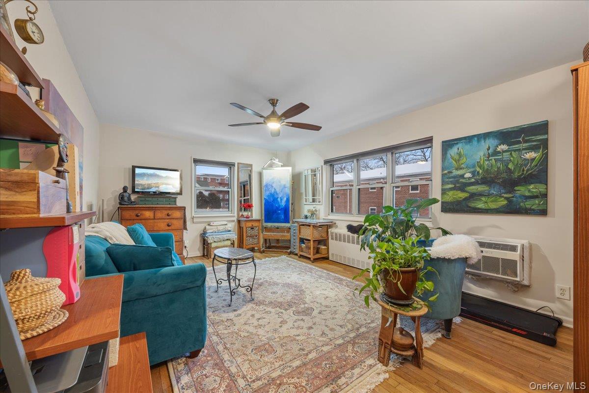 #2 photo, 183 Drake Avenue, 紐約州 New Rochelle , NY 10805