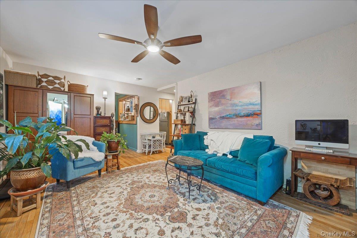 #4 photo, 183 Drake Avenue, 紐約州 New Rochelle , NY 10805