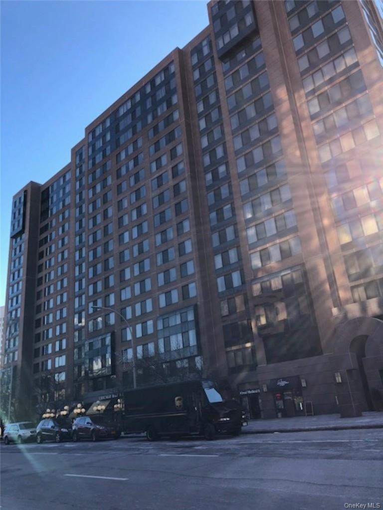 #20 photo, 4 Martine Avenue, White Plains , NY 10606