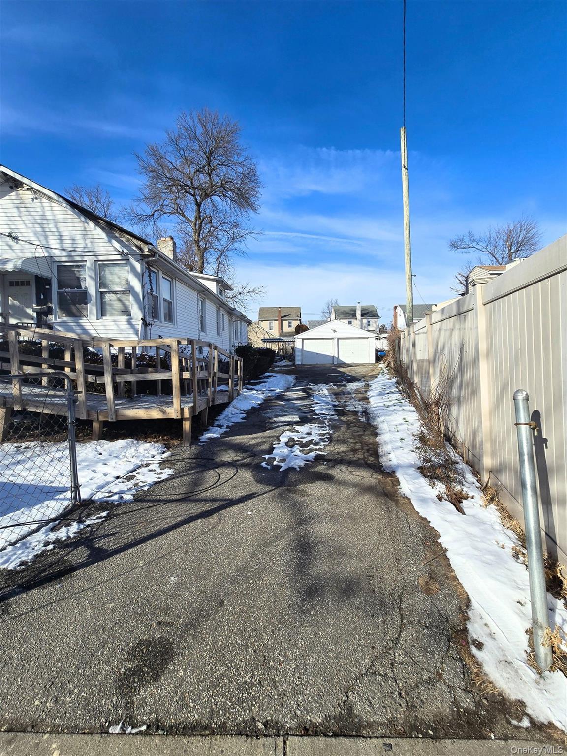 #2 photo, 27 Midwood Street, מחוז נסאו Hempstead , NY 11550