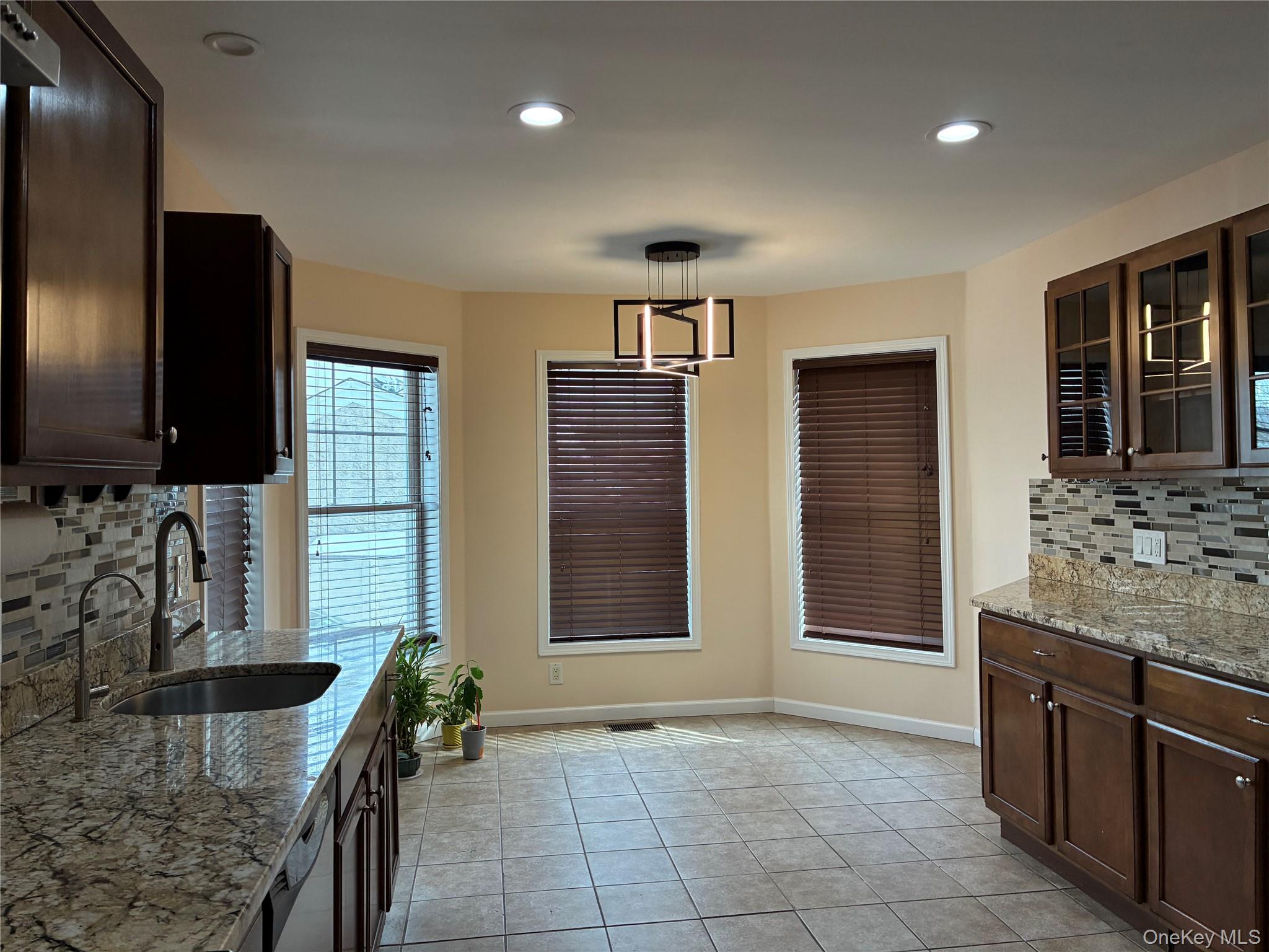 #9 photo, 24 Alice Court, East Rockaway , NY 11518