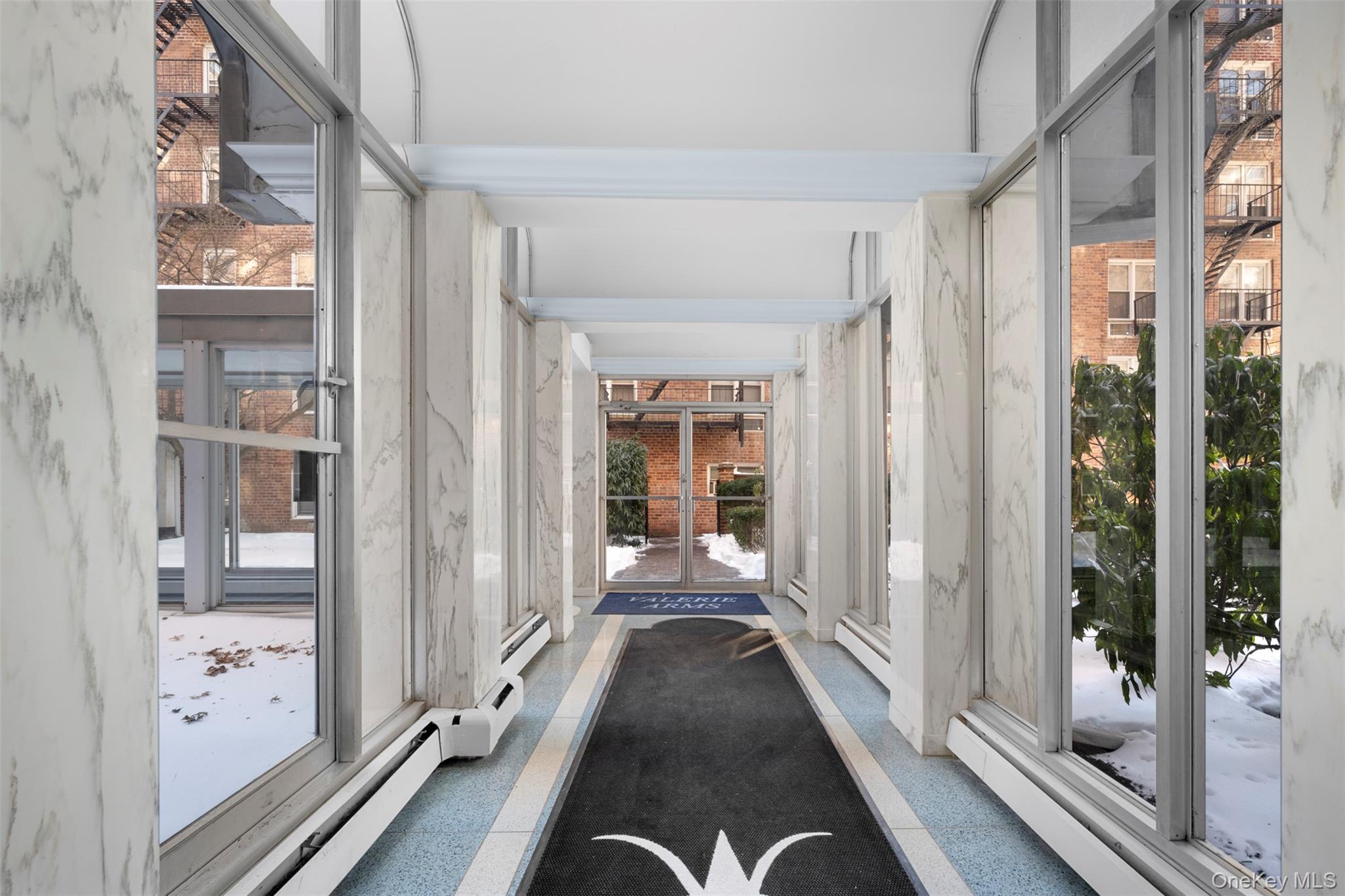 #6 photo, 54-40 Little Neck Parkway, Куинс ‖ Little Neck , NY 11362