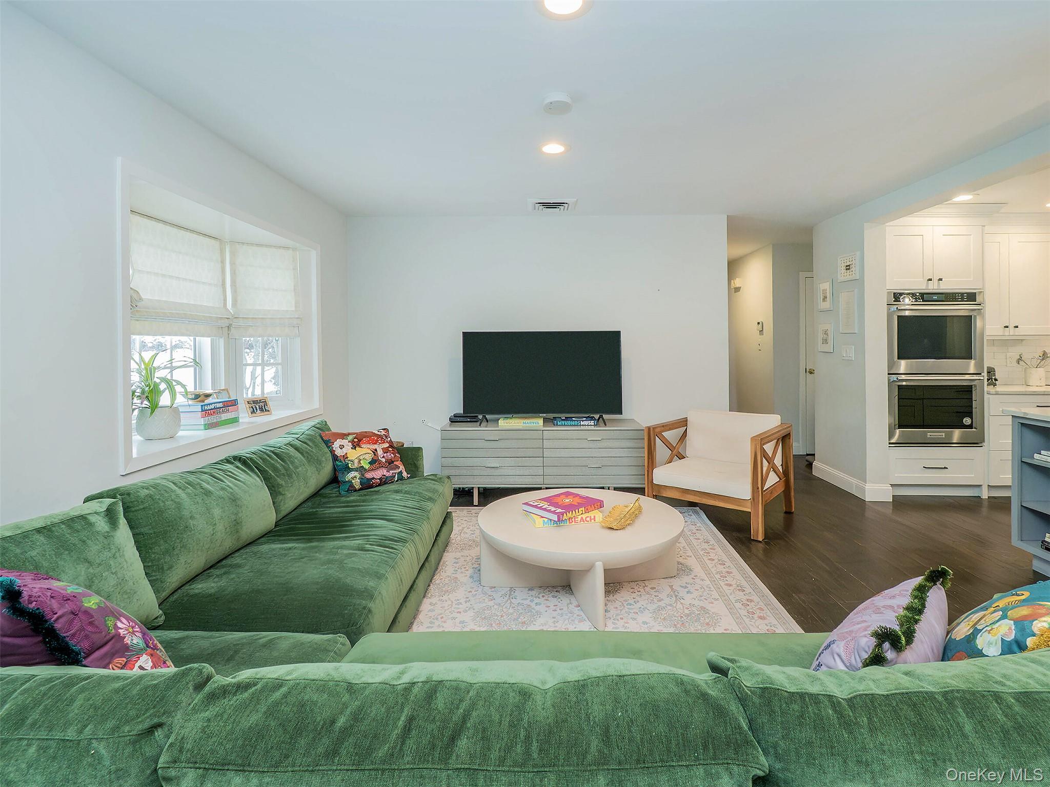 #11 photo, 16 Underhill Road, Glen Head , NY 11545