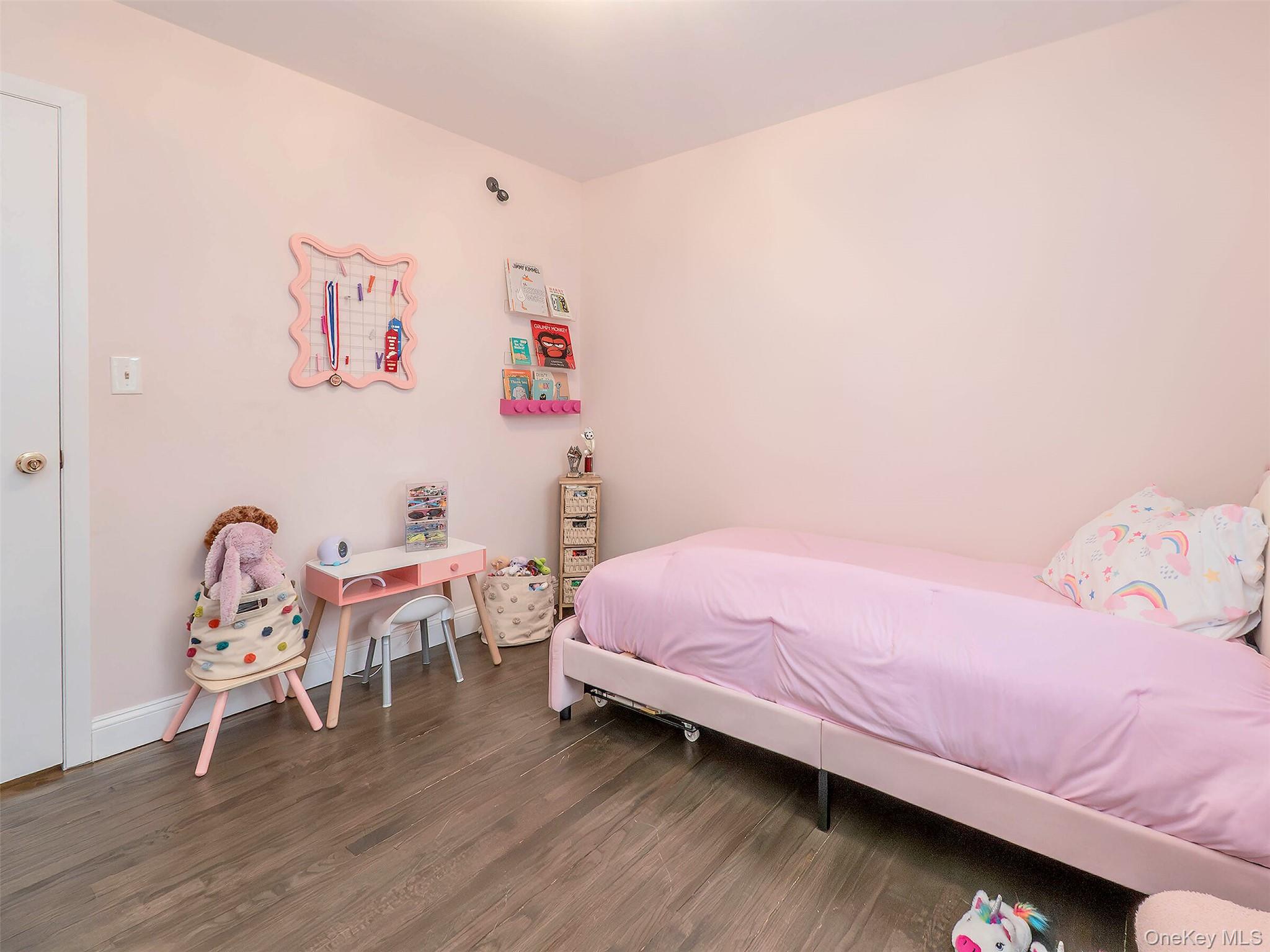 #14 photo, 16 Underhill Road, Glen Head , NY 11545