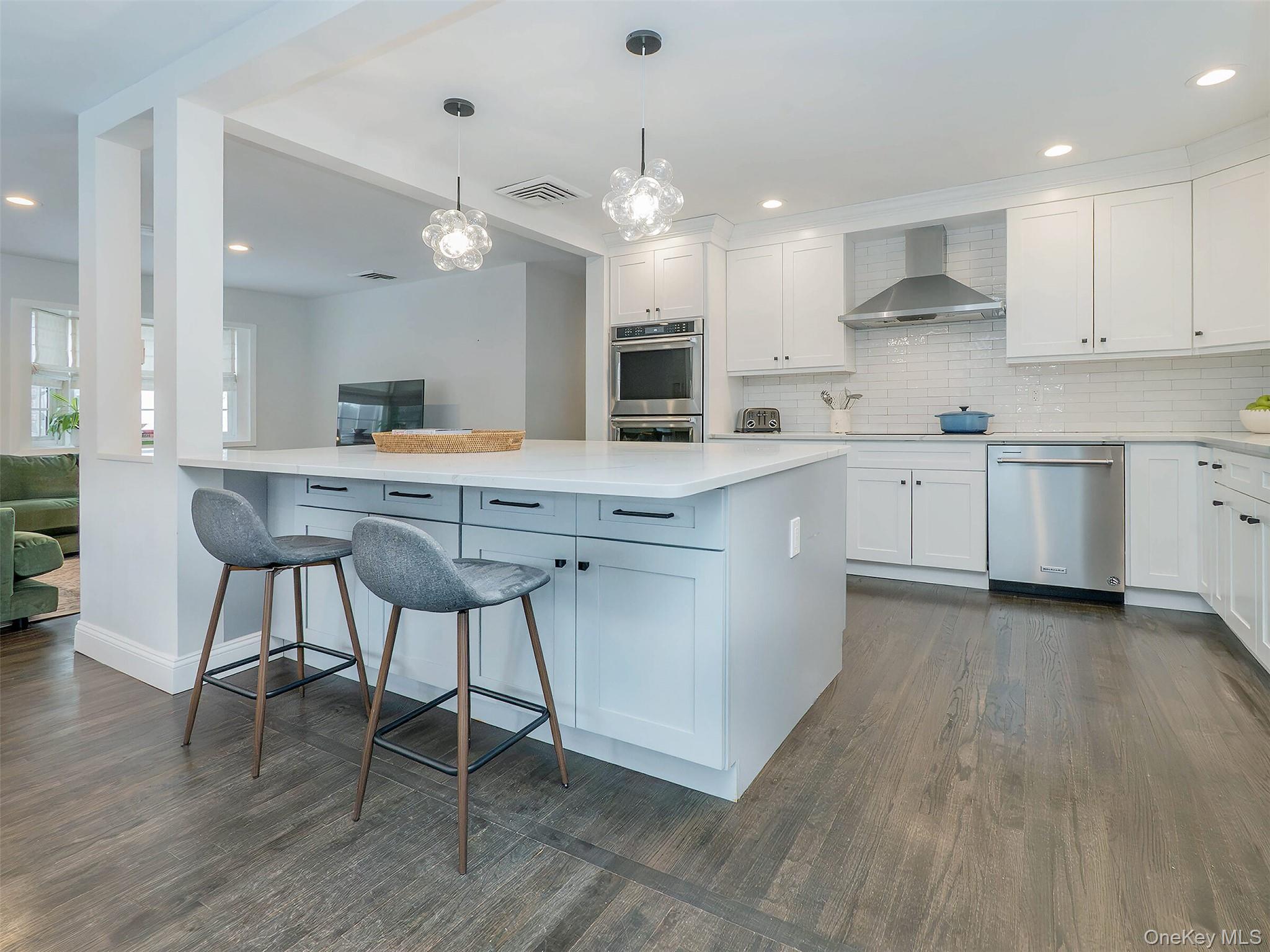 #3 photo, 16 Underhill Road, Glen Head , NY 11545