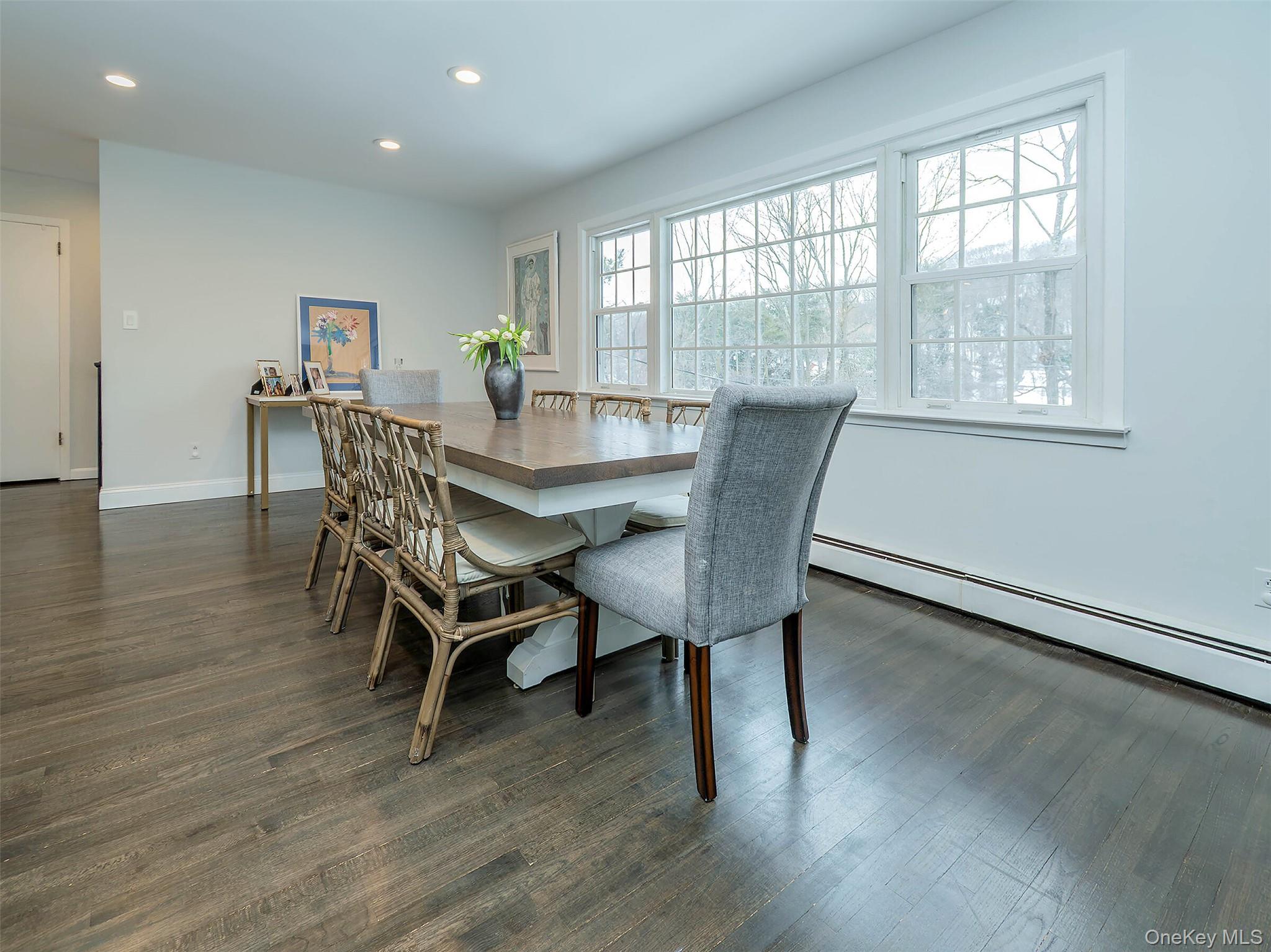 #7 photo, 16 Underhill Road, Glen Head , NY 11545