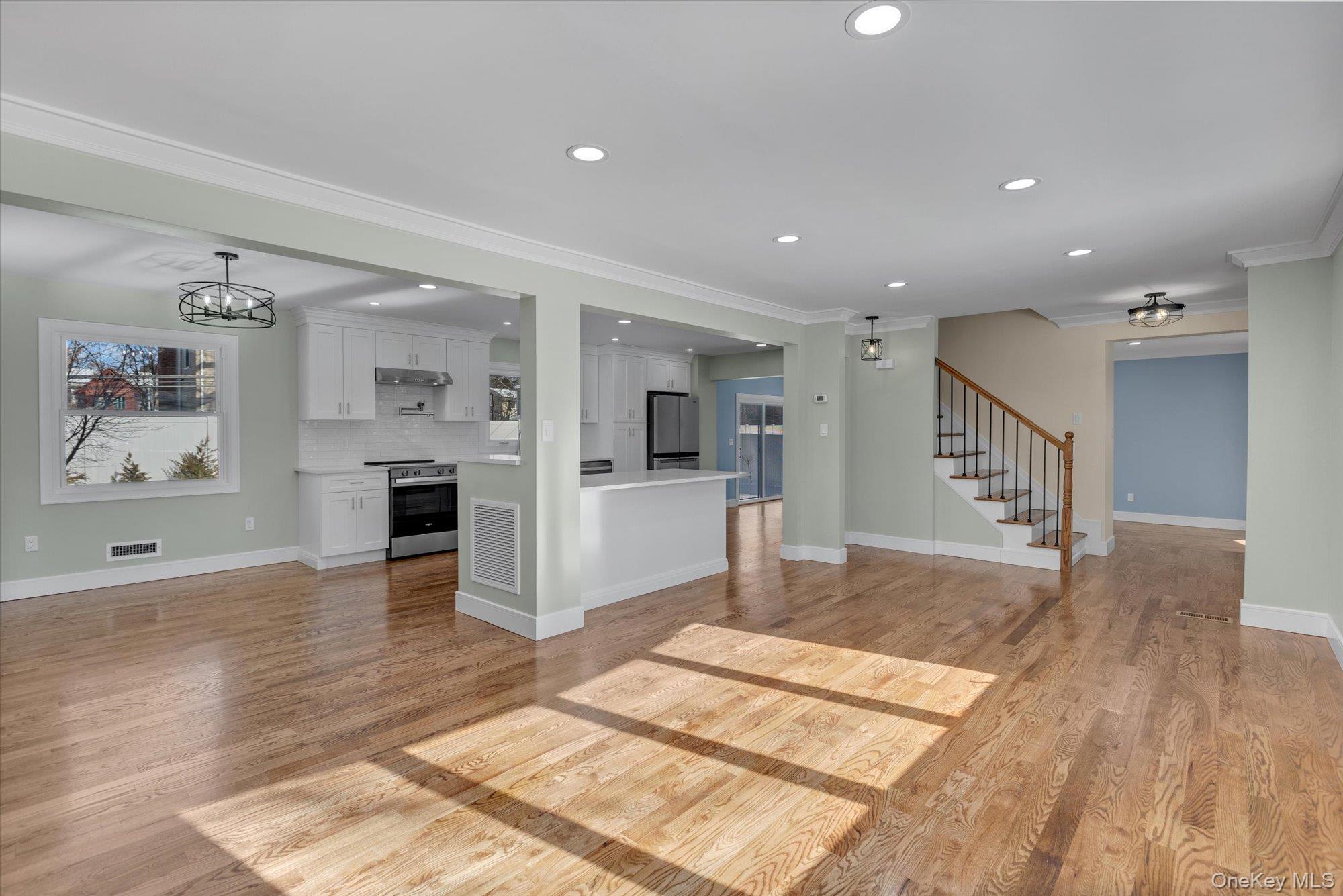 #8 photo, 23 Catherwood Crescent, サフォーク郡 Melville , NY 11747