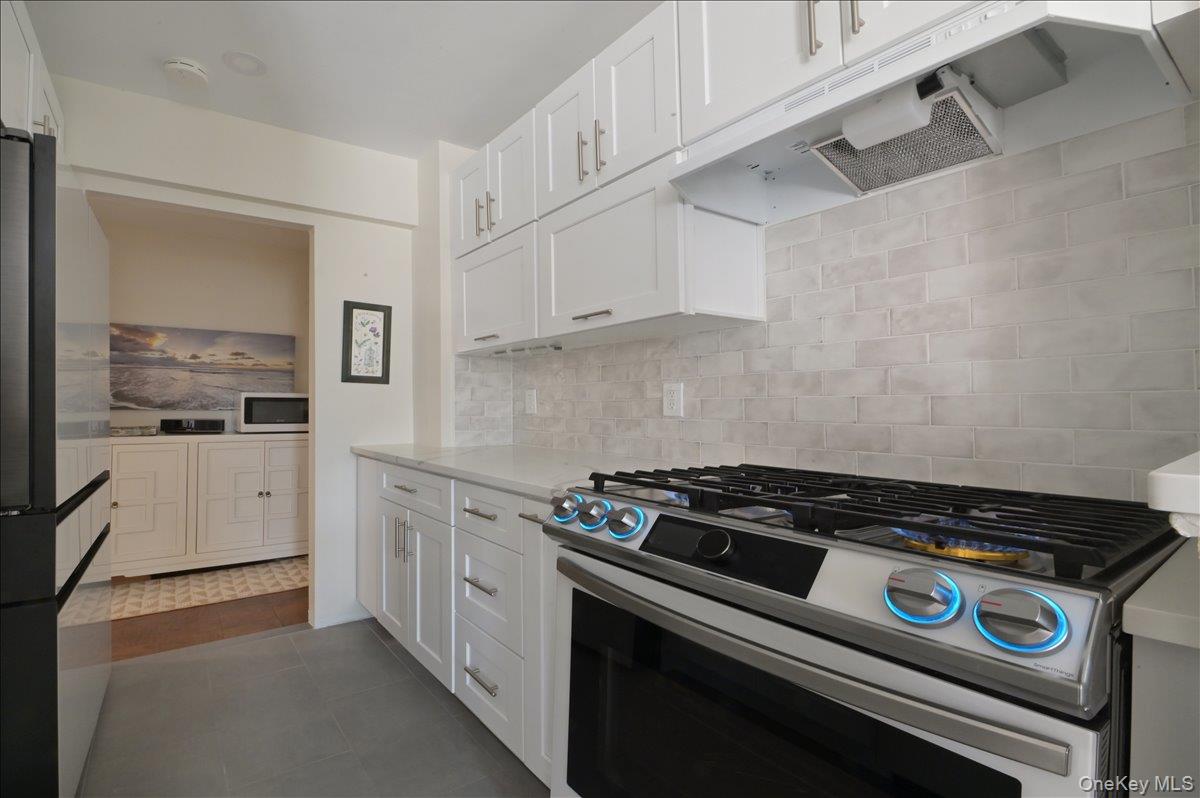 #15 photo, 320 E Shore Road, ناسو Great Neck , NY 11023