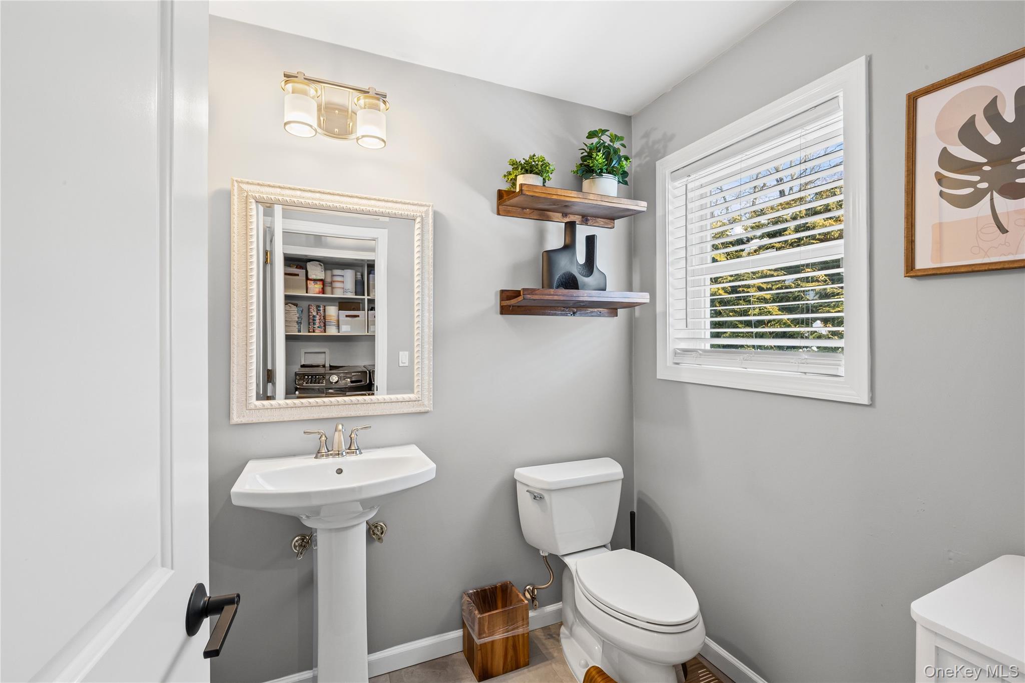 #19 photo, 19 Raymond Avenue, Middle Island , NY 11953