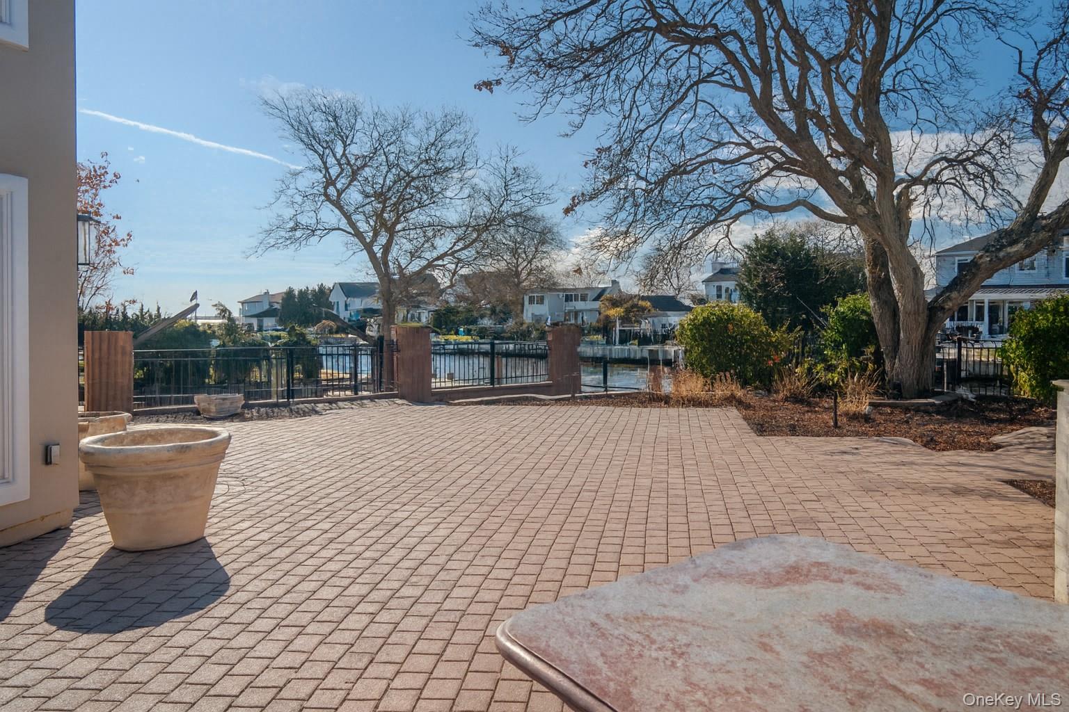 #9 photo, 130 Wampum Lane, 東長島 西艾斯利普 West Islip , NY 11795