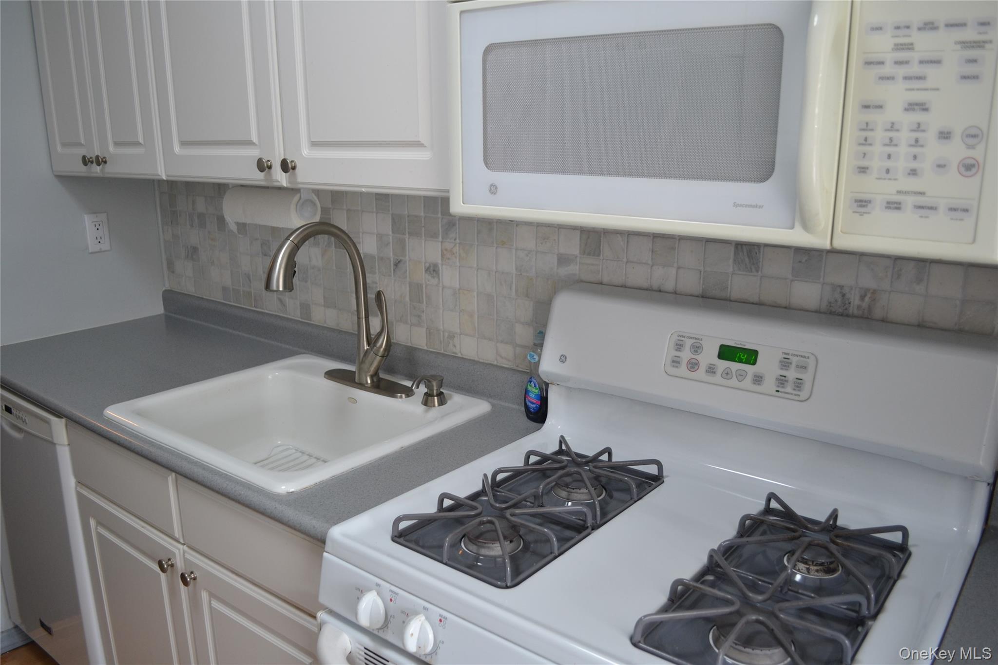 #7 photo, 245 Rumsey Road, Yonkers , NY 10701