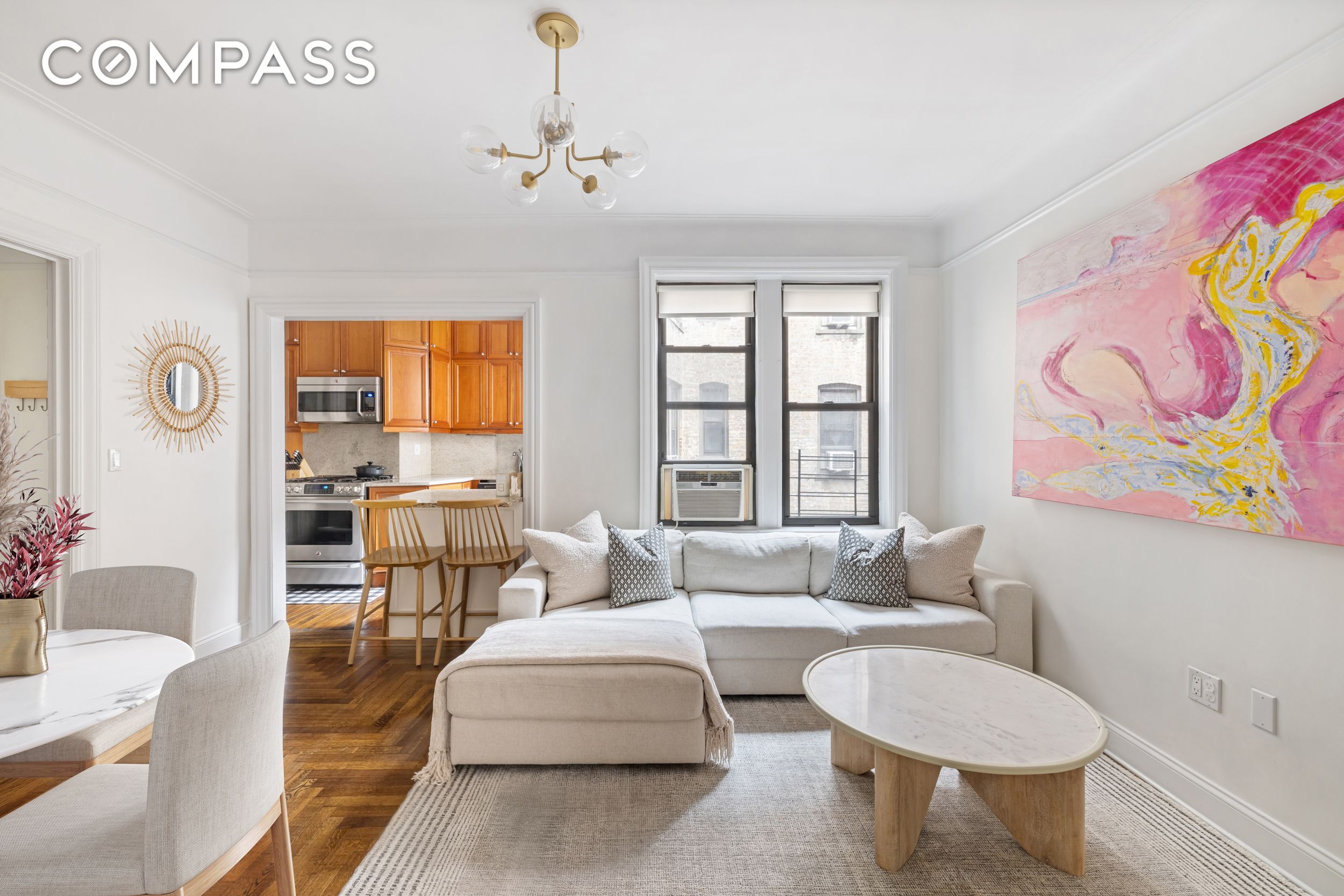 #3 photo, 305 E 88th Street, Upper East Side , NY 10128