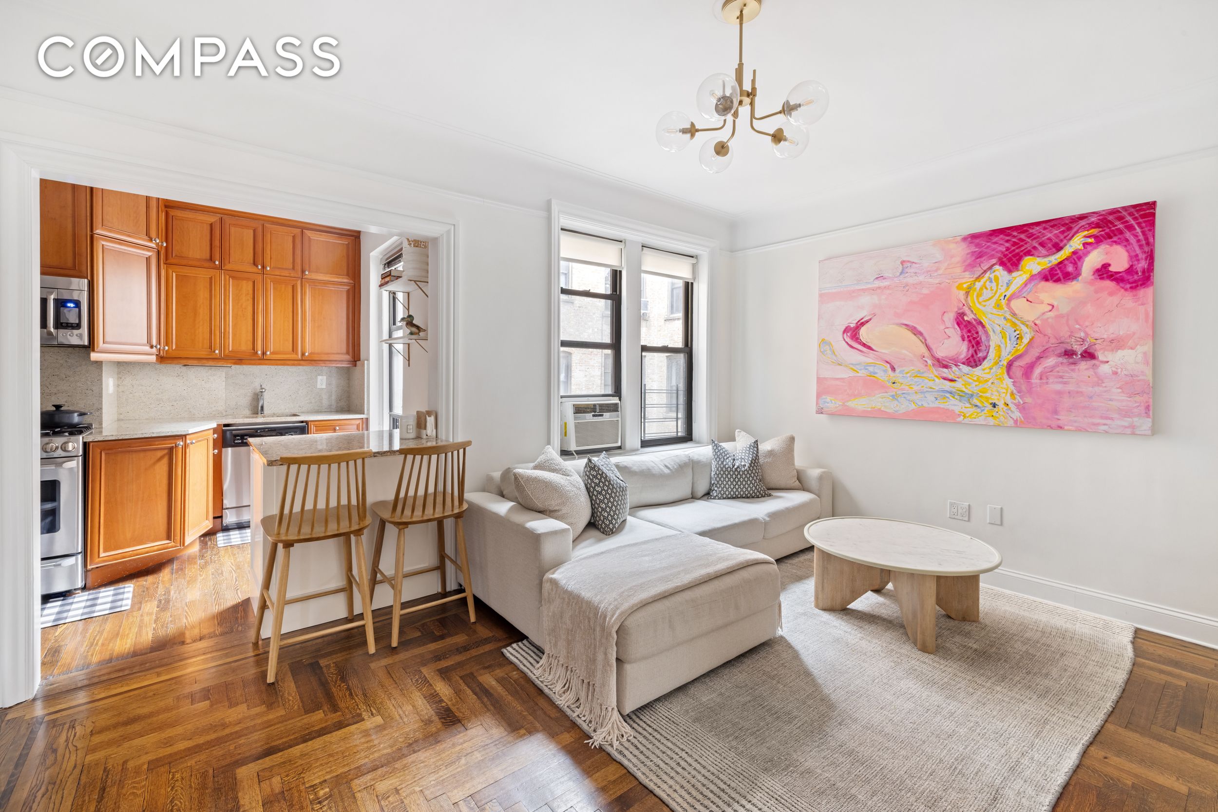 #4 photo, 305 E 88th Street, Upper East Side , NY 10128