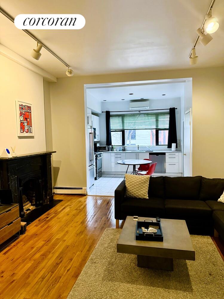 #1 photo, Brooklyn, Vinegar Hill , NY 11201