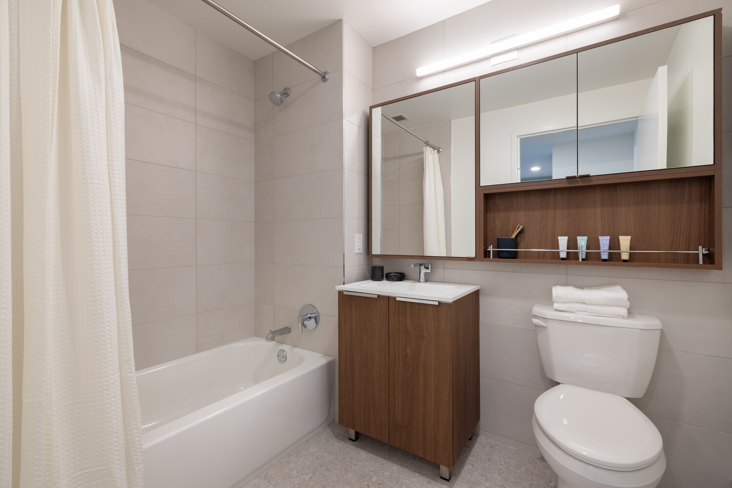 #19 photo, New York City, مانهاتن Inwood , NY 10034