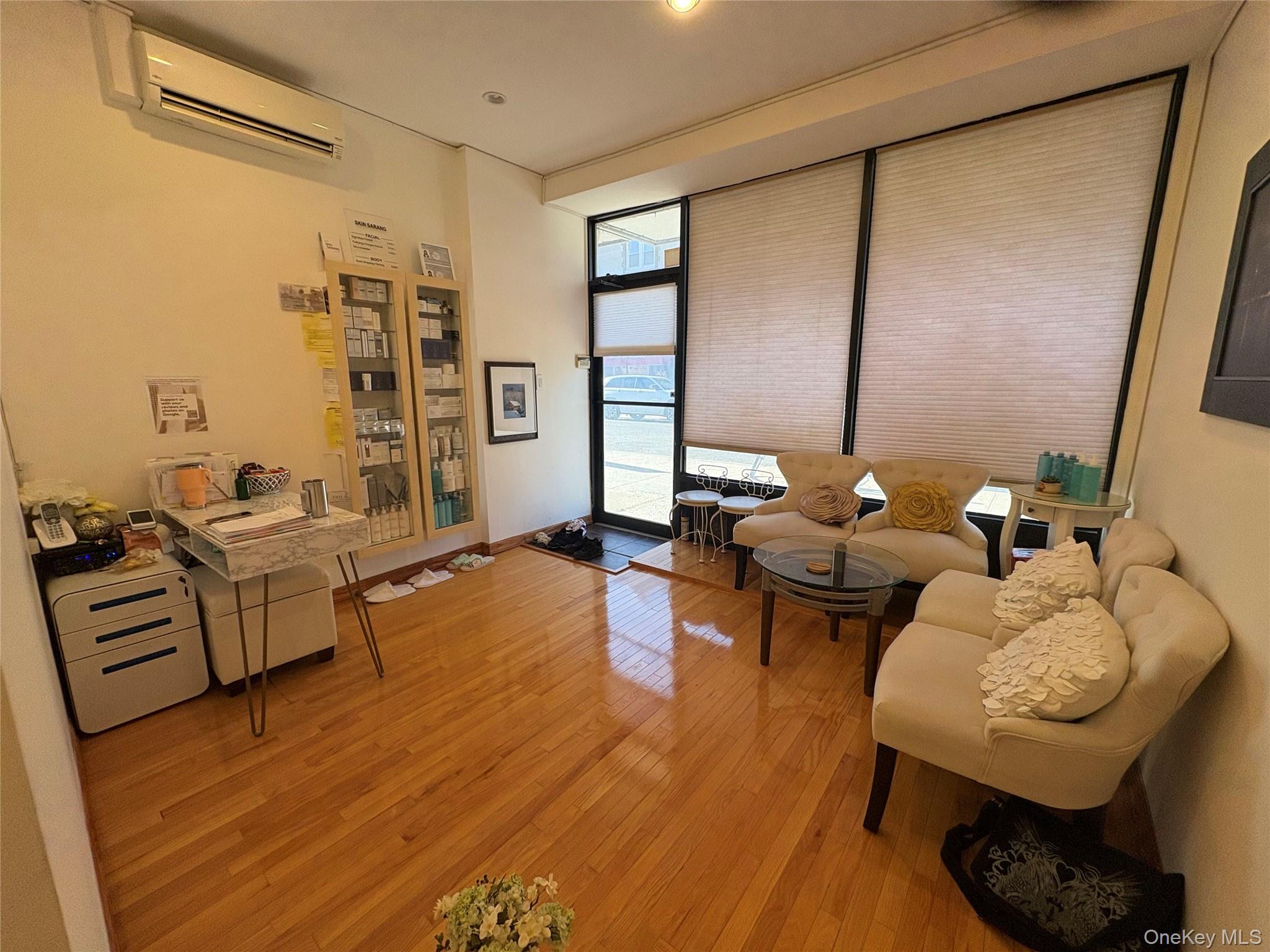 #2 photo, 36-17 164th Street, كوينز Flushing , NY 11358