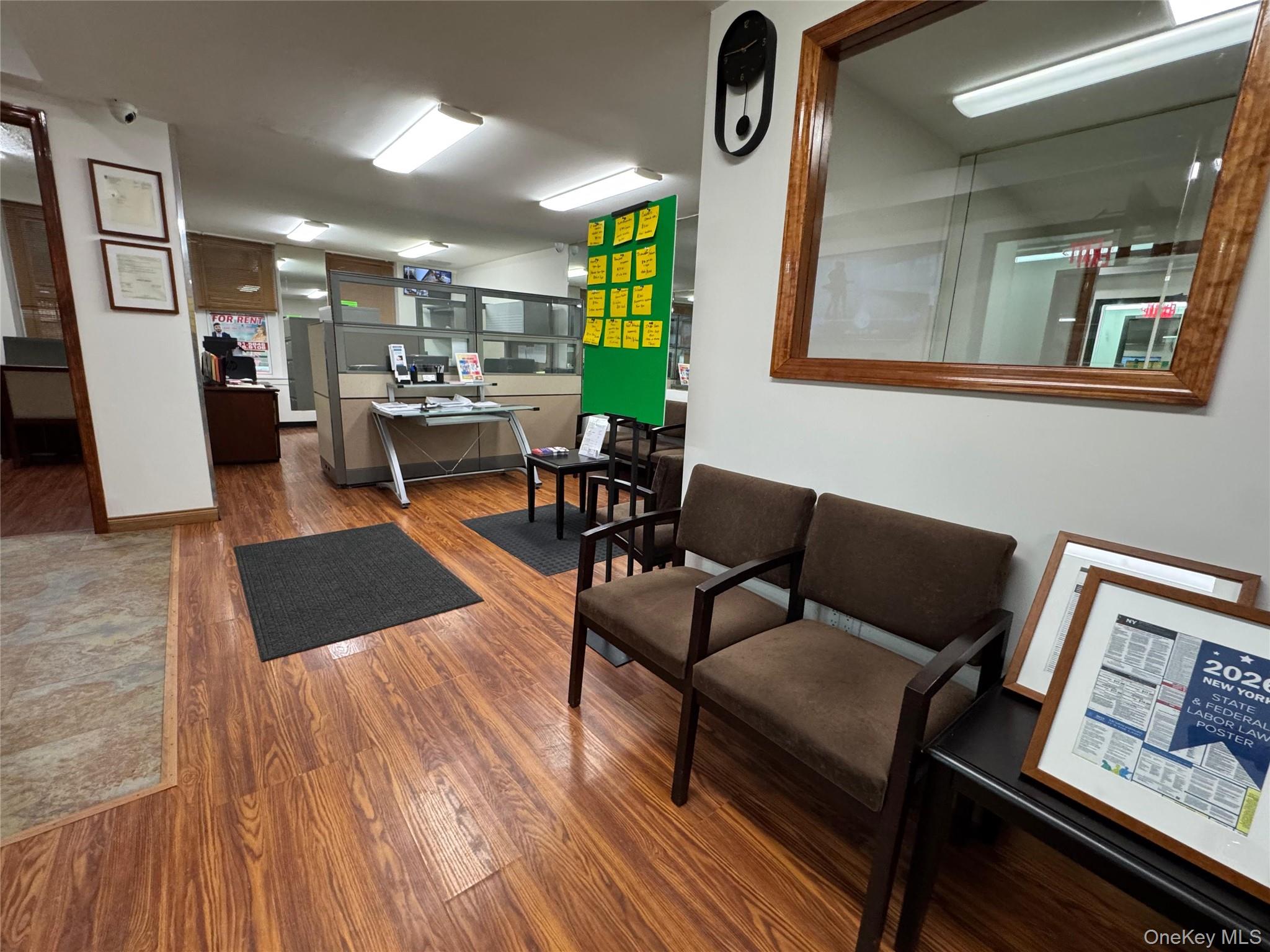 #12 photo, 8203 Roosevelt Avenue, كوينز Jackson Heights , NY 11372