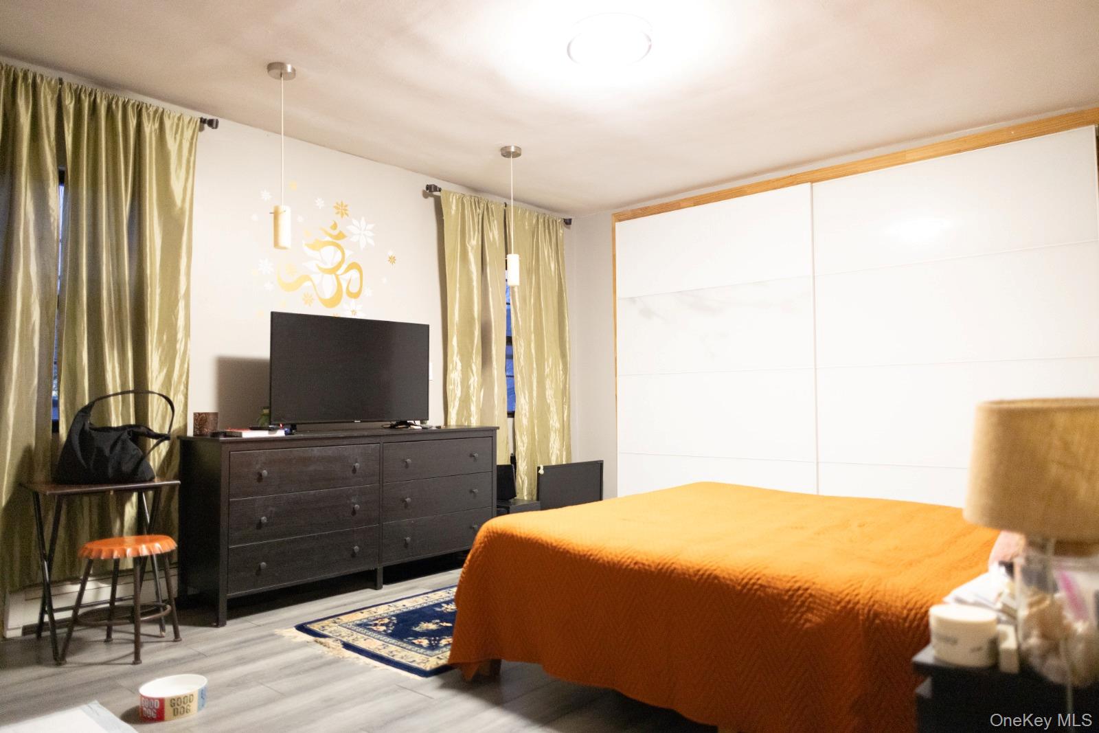 #11 photo, 55-08 32nd Avenue, Woodside , NY 11377