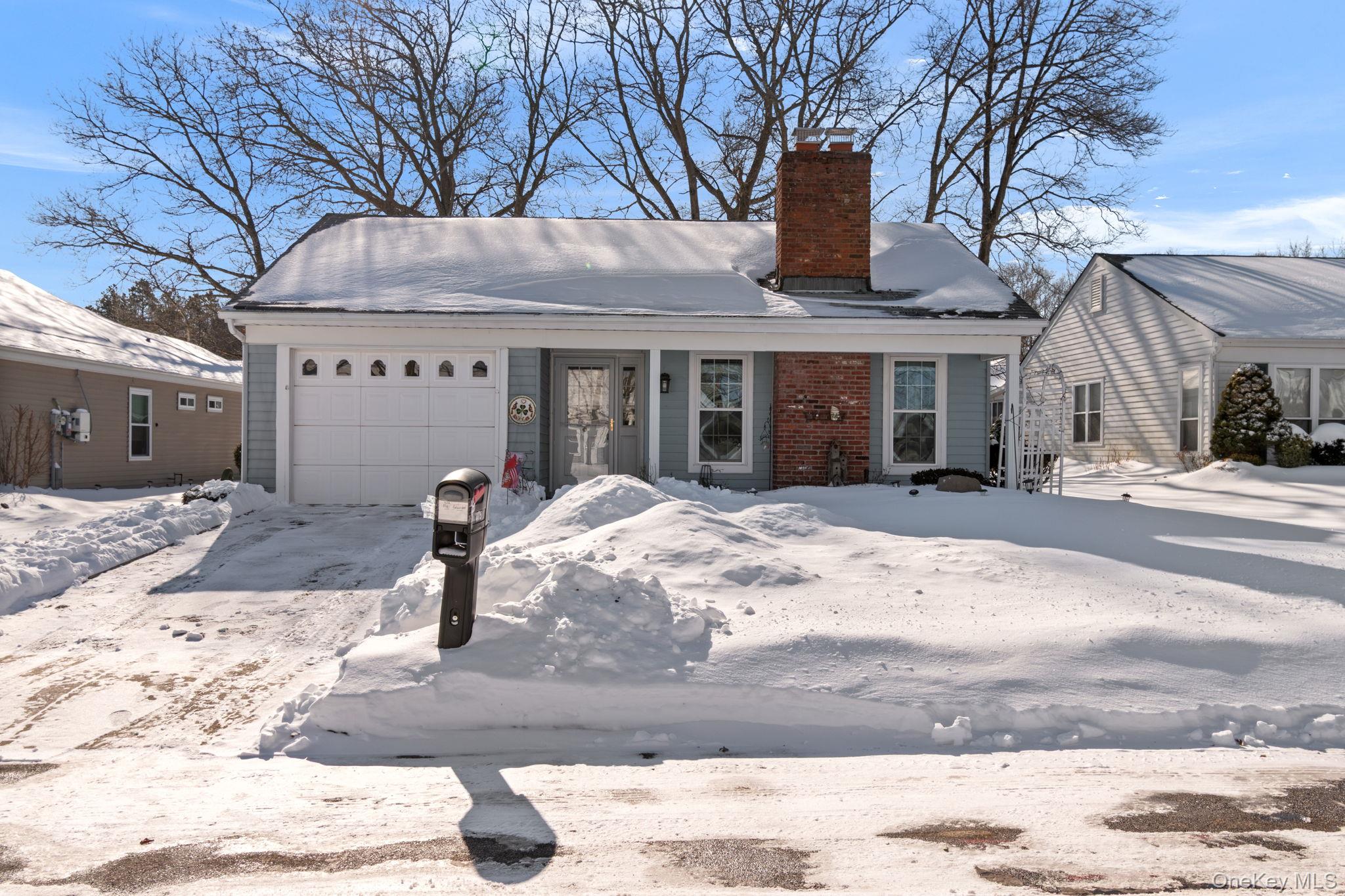 #1 photo, 475 Stratford Lane, سوفولك Ridge , NY 11961